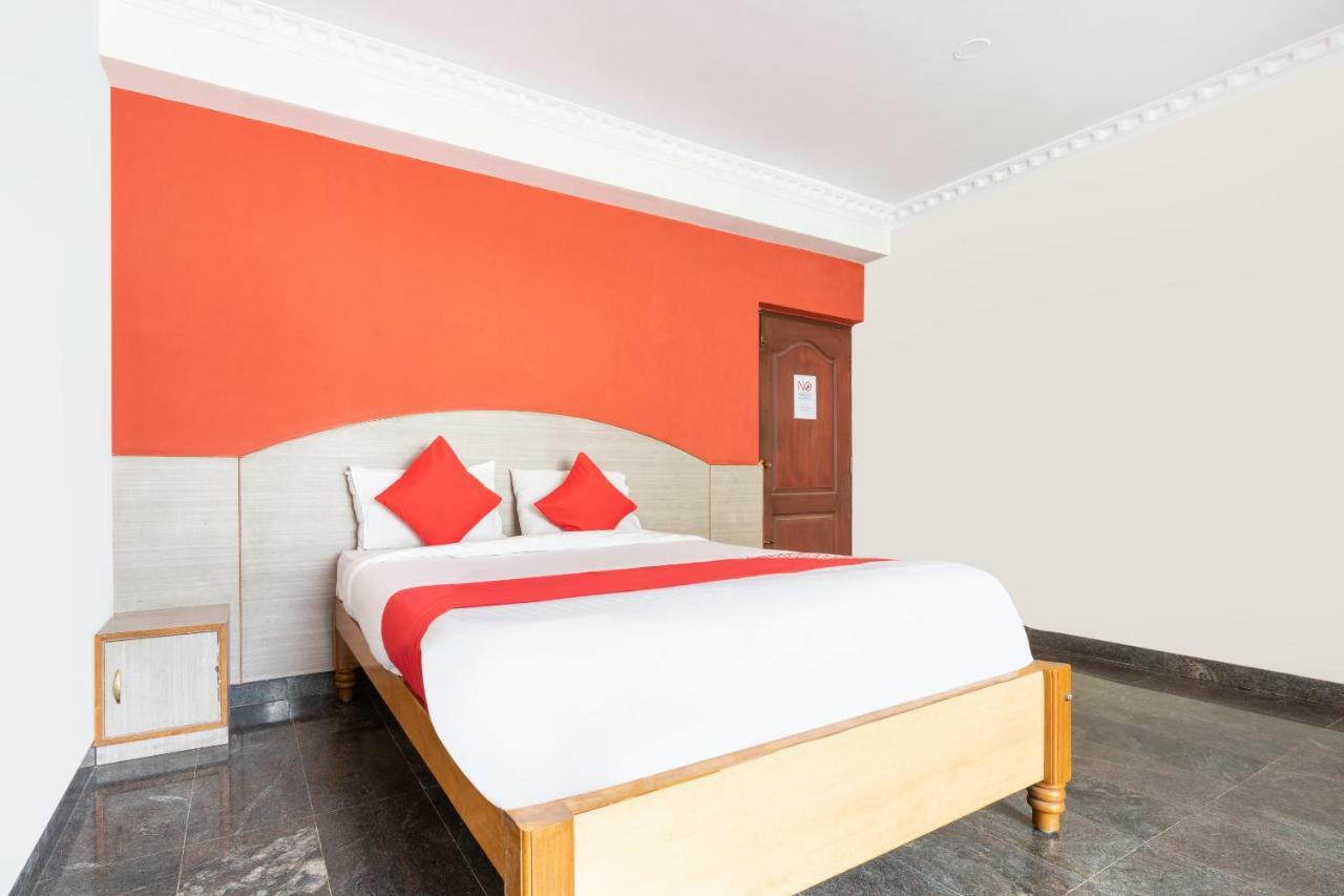 Oyo 16123 Chandana Deluxe Hotel Bangalore