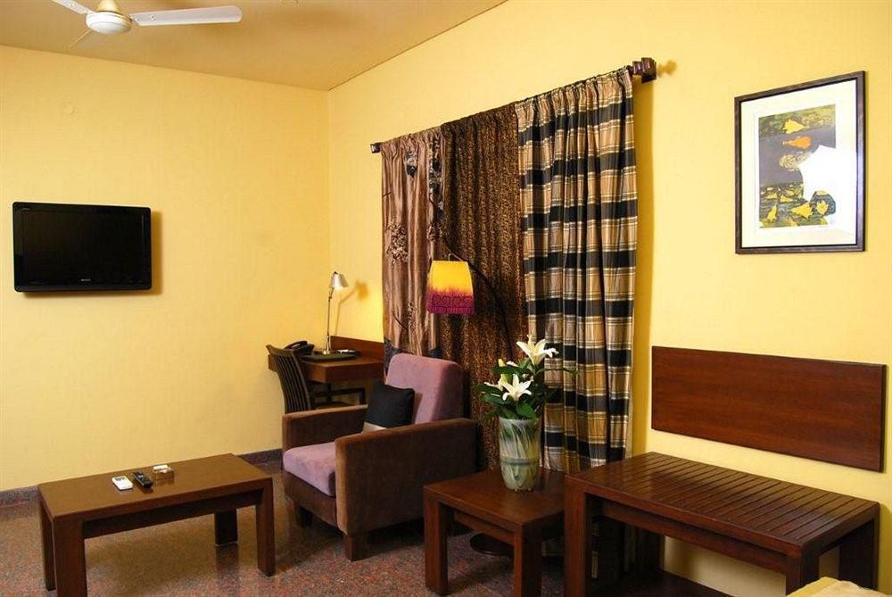 Justa Indiranagar Aparthotel 4*