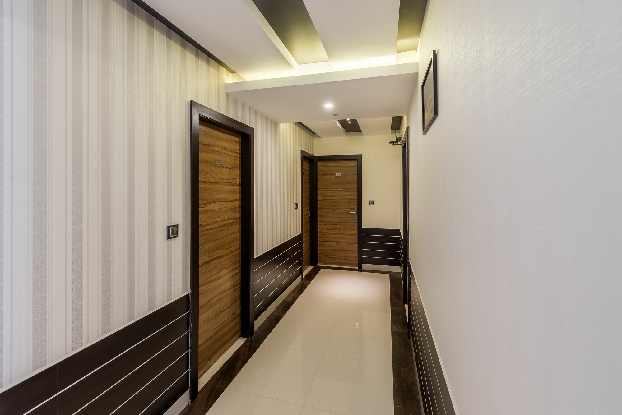 Hotel Treebo Raj Premier, Indiranagar 3*