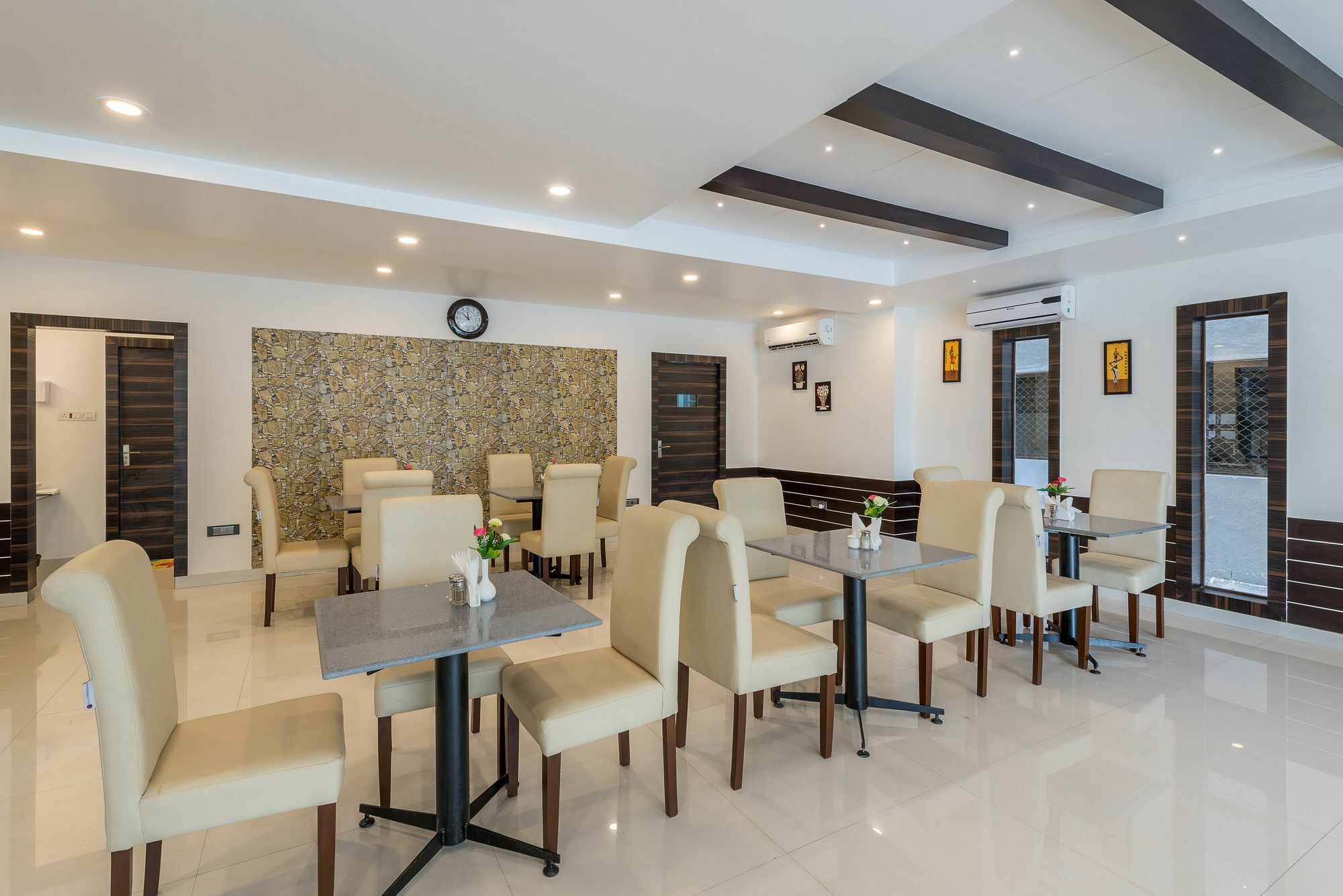 Treebo Raj Premier, Indiranagar