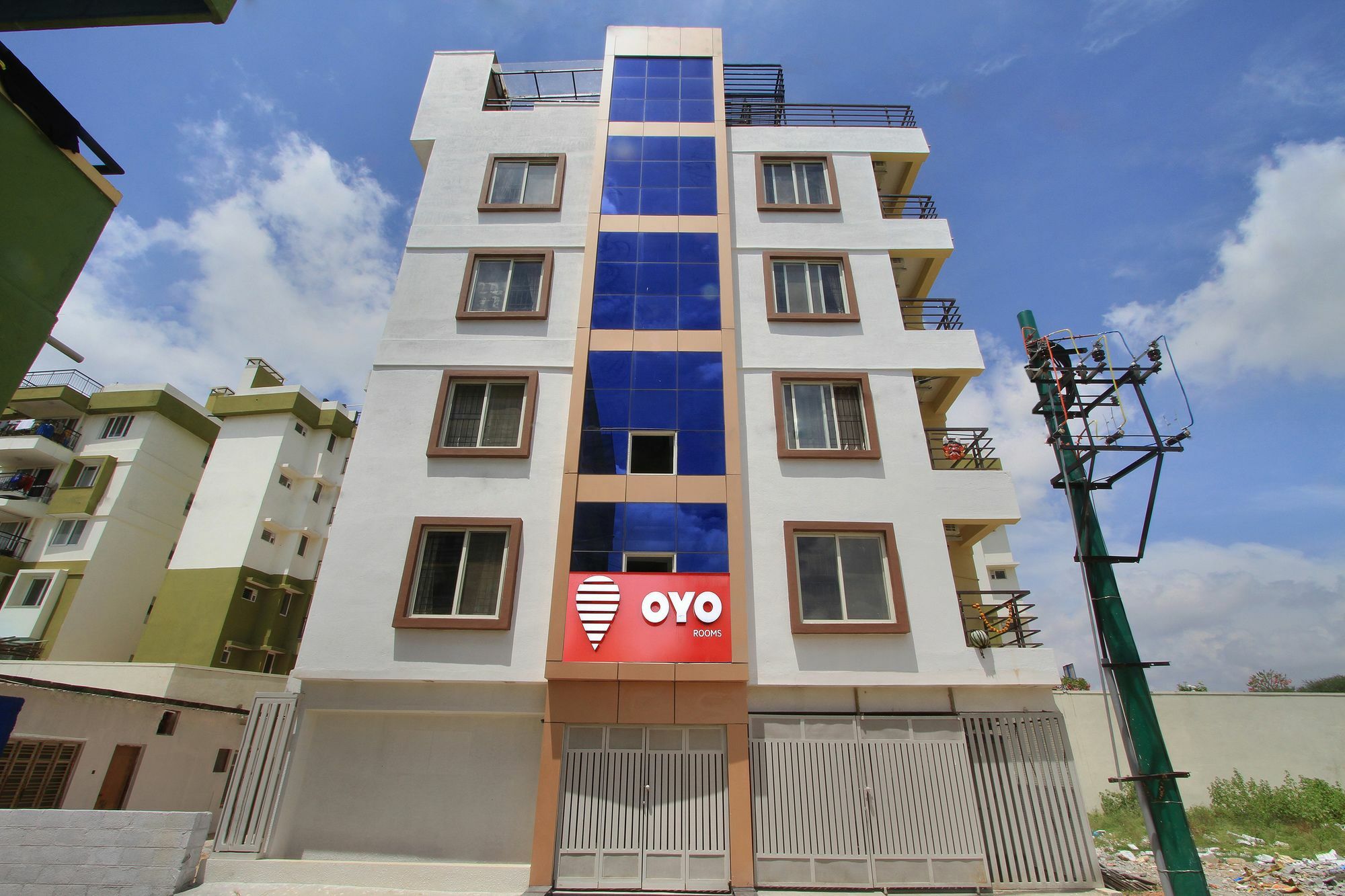 Capital O 9917 Sjr And Comforts Bangalore