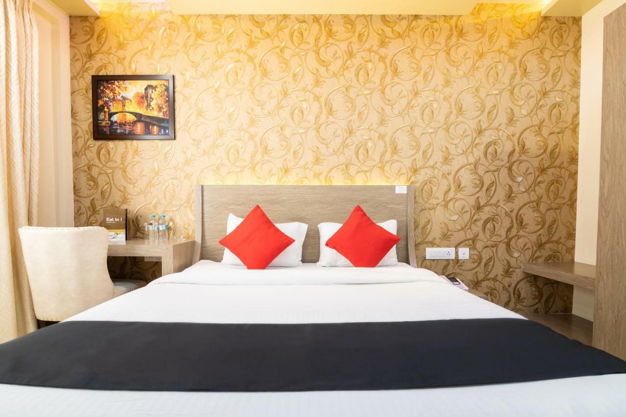 Capital O 19719 Aaccord Hotel 3*