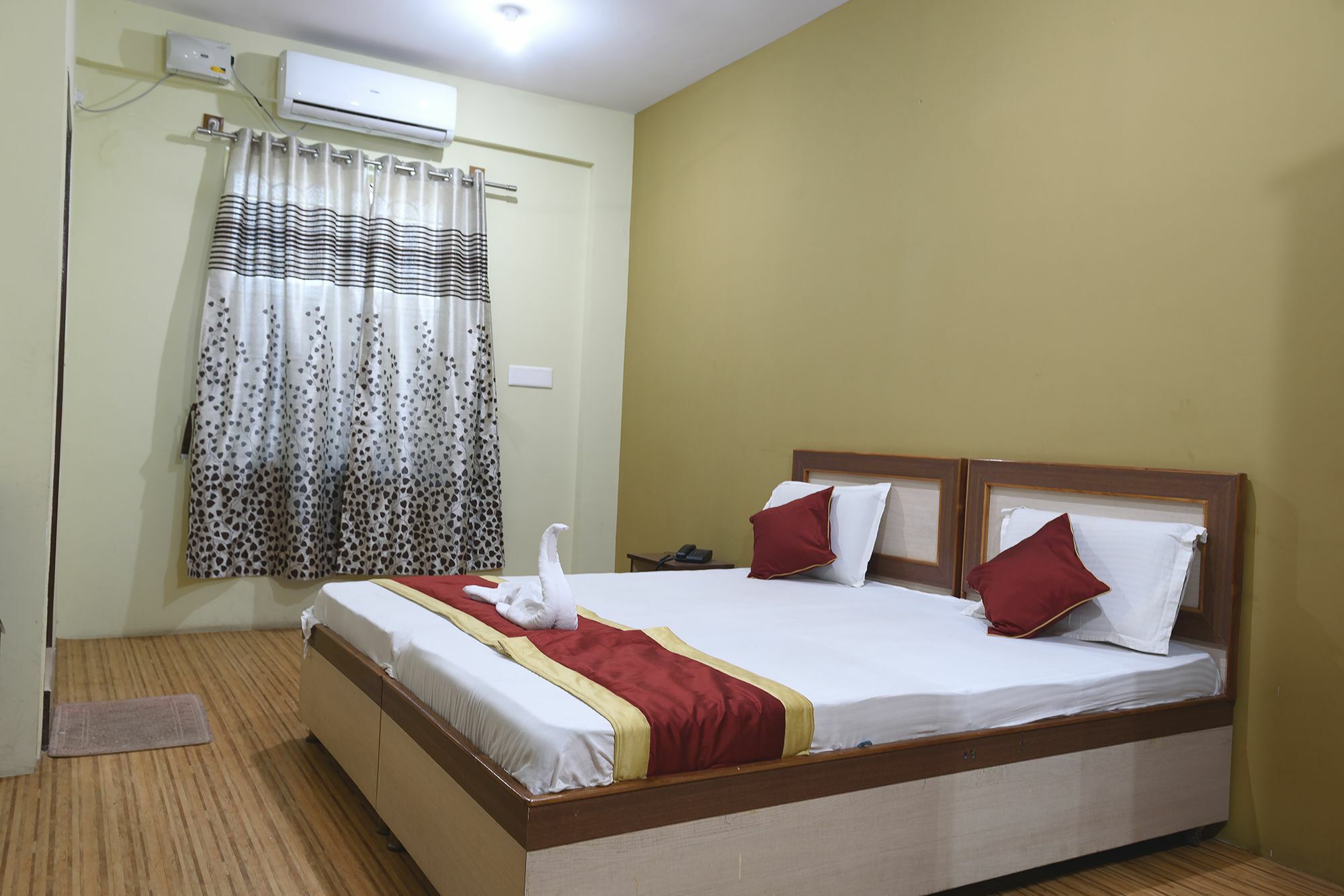 Oyo Flagship Alankar Residency Hotel