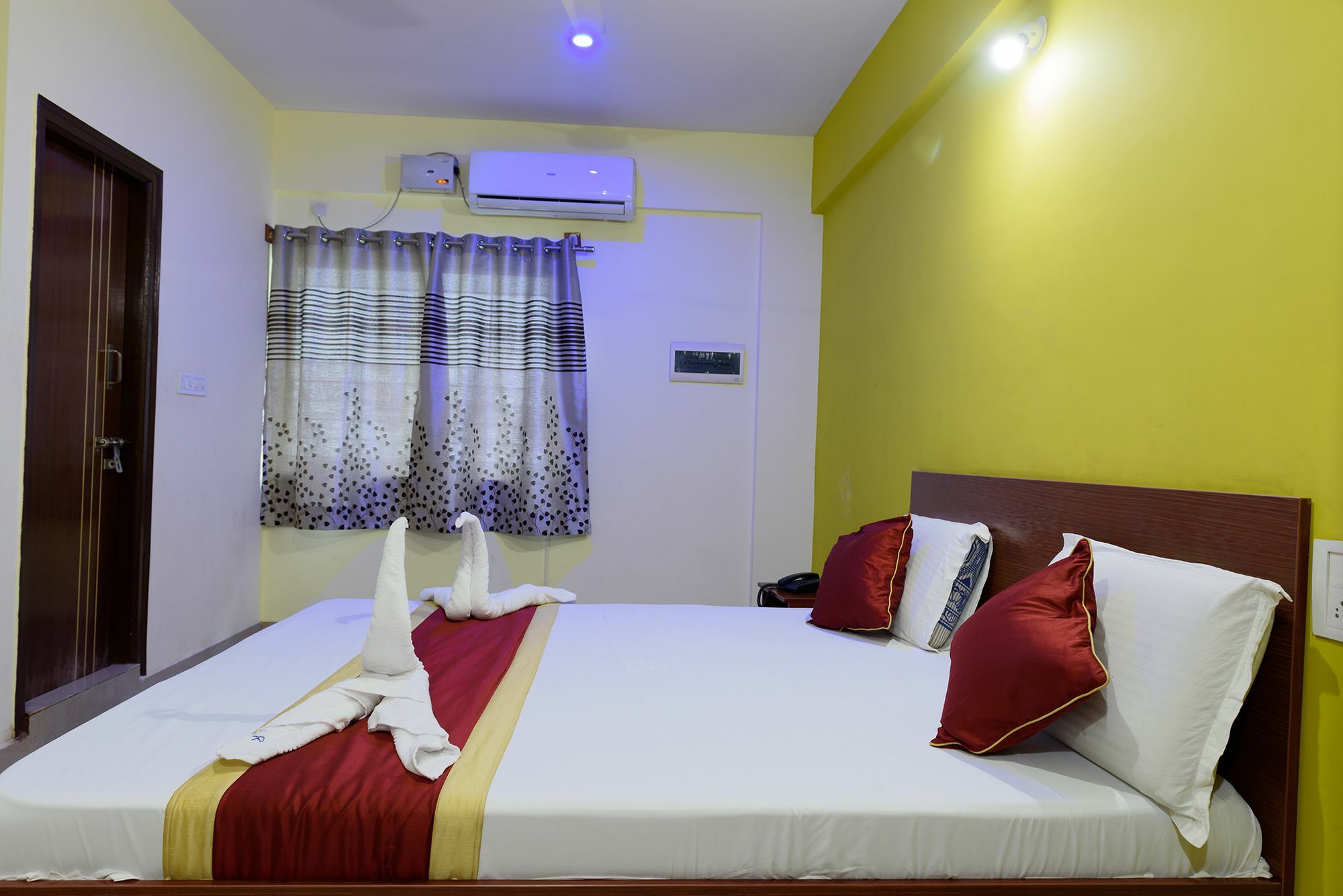 Hotel Oyo Flagship Alankar Residency Bangalore