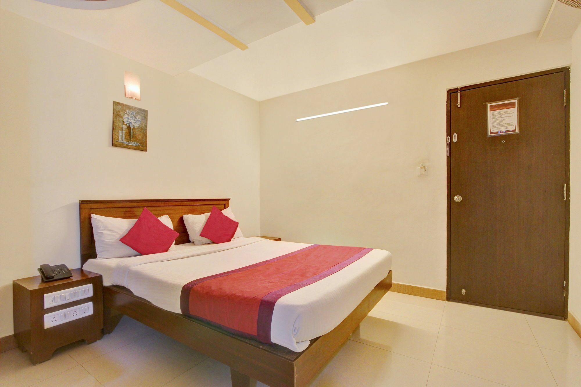 Oyo 8002 Sri Sai 2* Bangalore