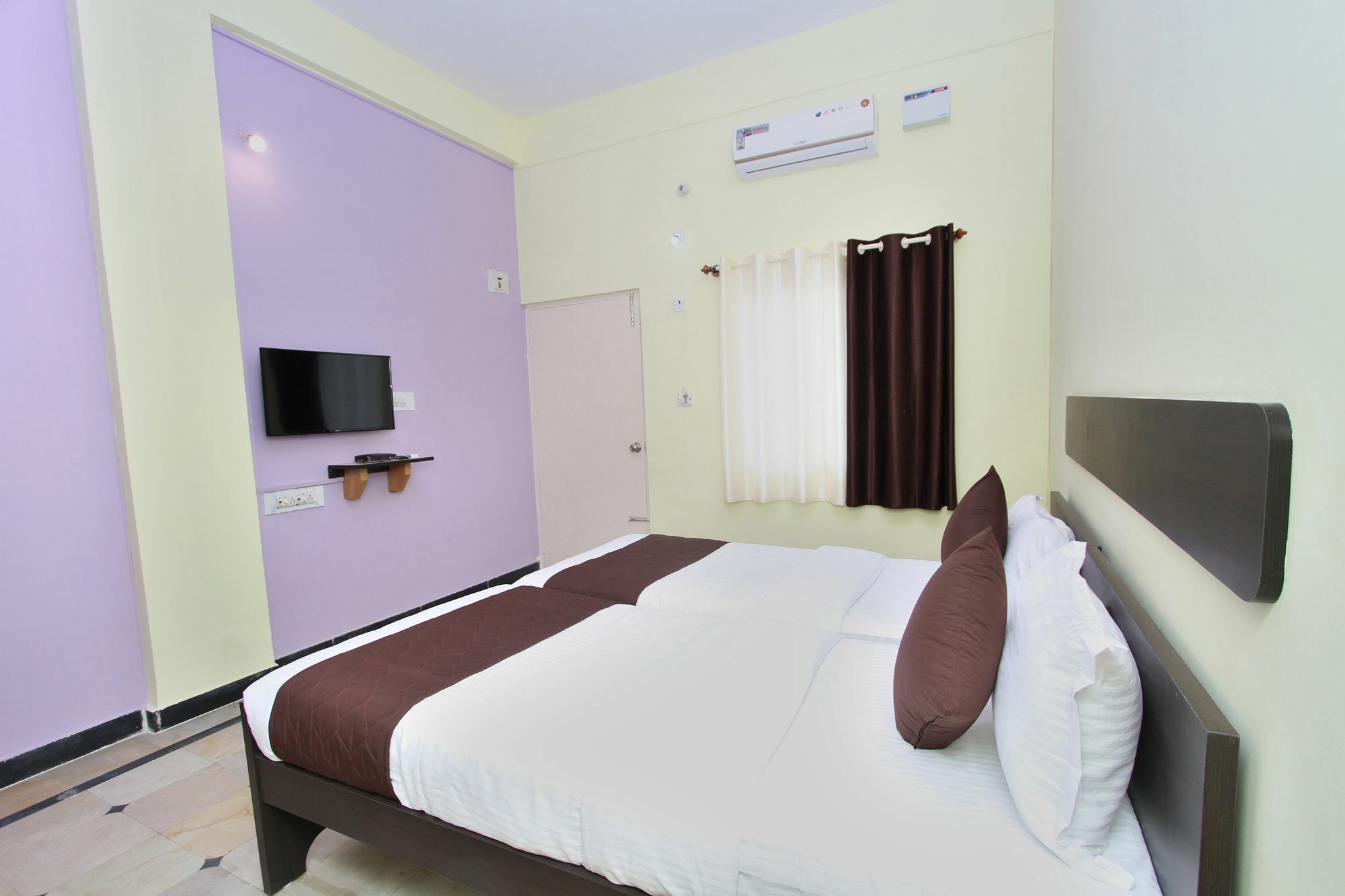 Oyo 9060 Sri Sai Guest 3* Bangalore