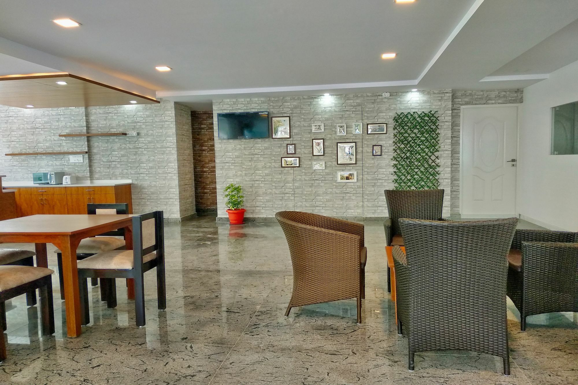 Ckb Hotel