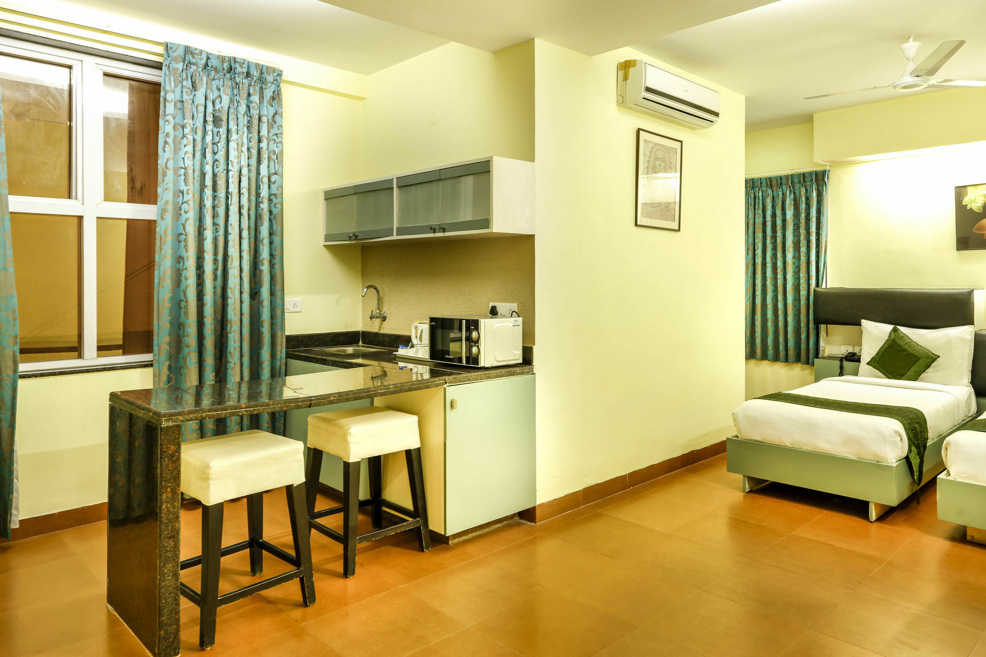 Hotel Cosmo Annora 3*