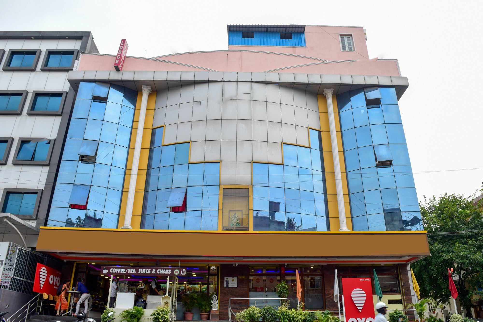 Fabhotel Shivaals Residency - Rajajinagar Hotel