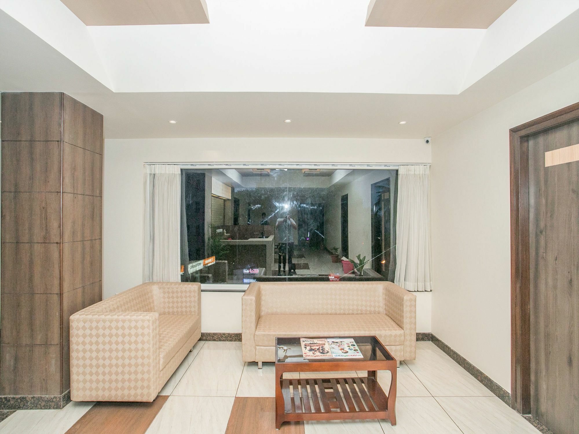 Capital O 15403 Krishna Vaibhava 3* Bangalore