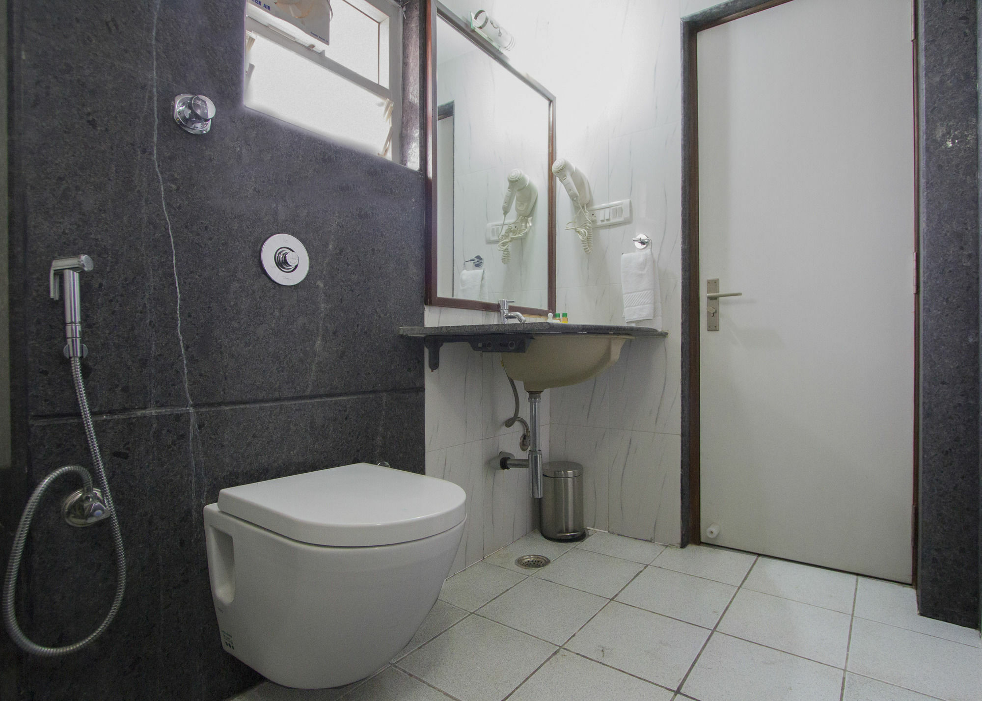 Acomodação com café da manhã  R D Suites Koramangala Bangalore
