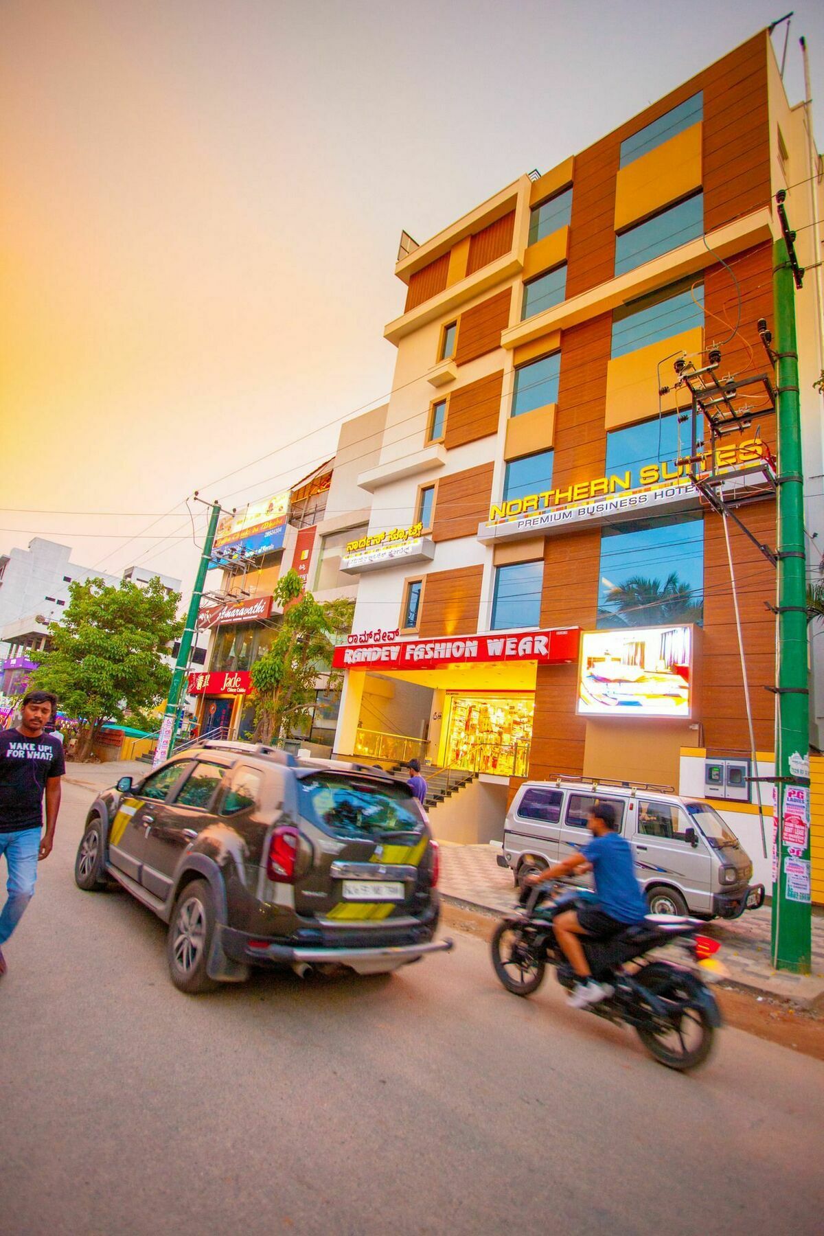 Northern Suites-ii @ C Block Hotel 3*