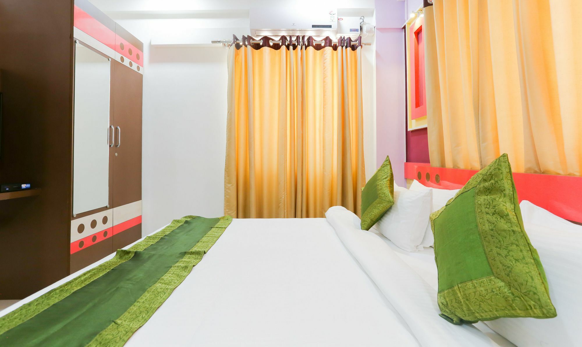 Itsy Worldtree Bellandur Hotel Bangalore
