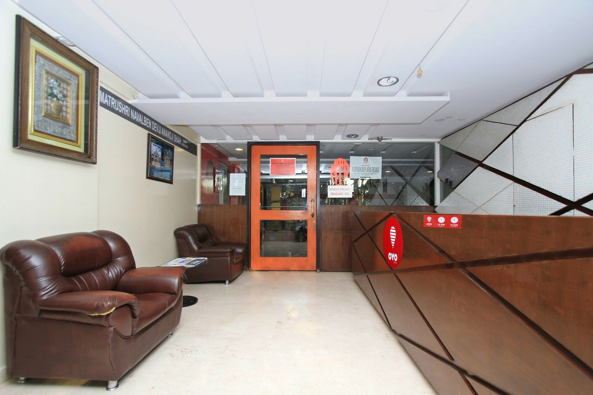 Oyo 656 Grand Continent 2* Bangalore