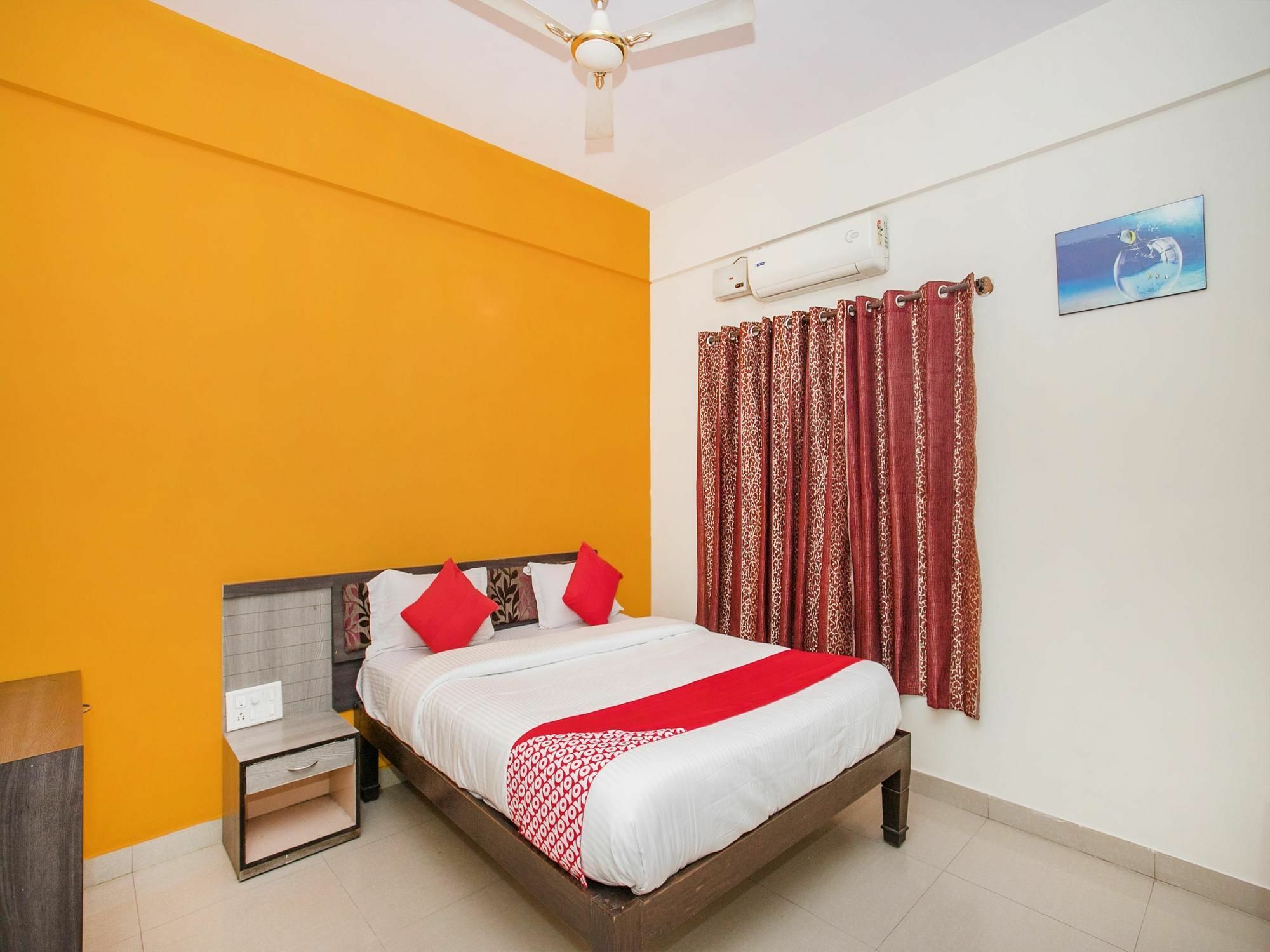 Oyo 15711 Athiti Residency Bangalore