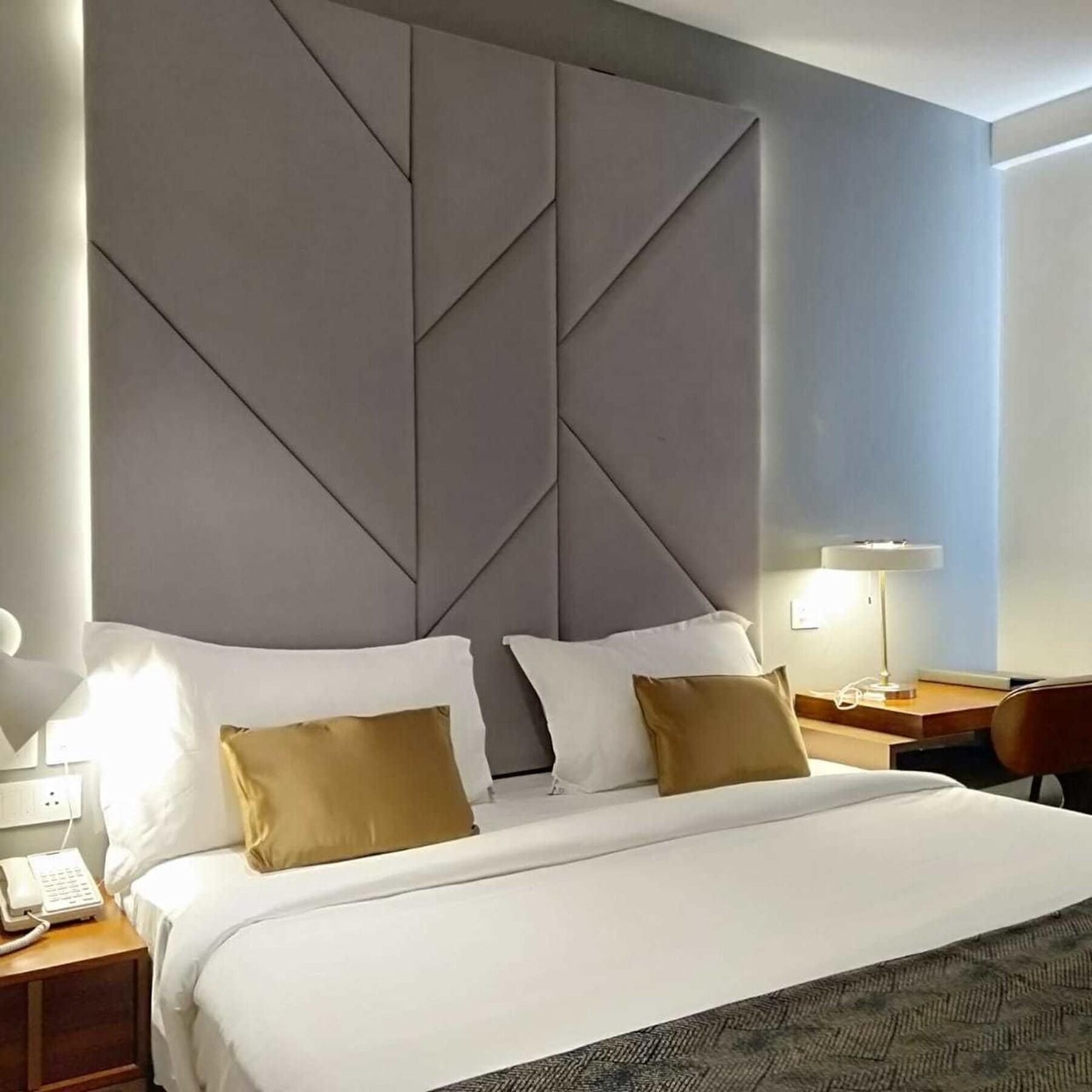 De Mandarin Hotel Bangalore