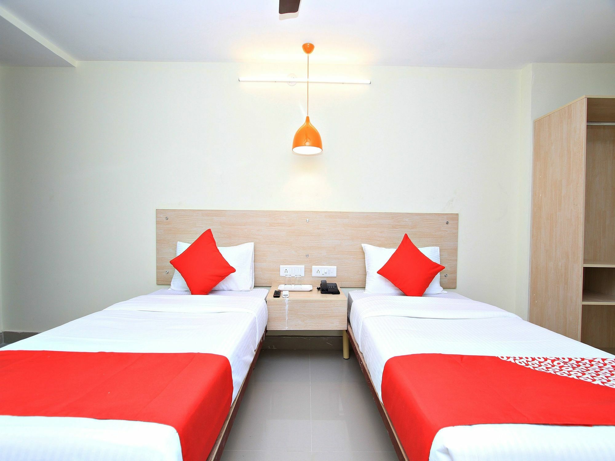 Oyo 11927 Varcity Imperium 3*