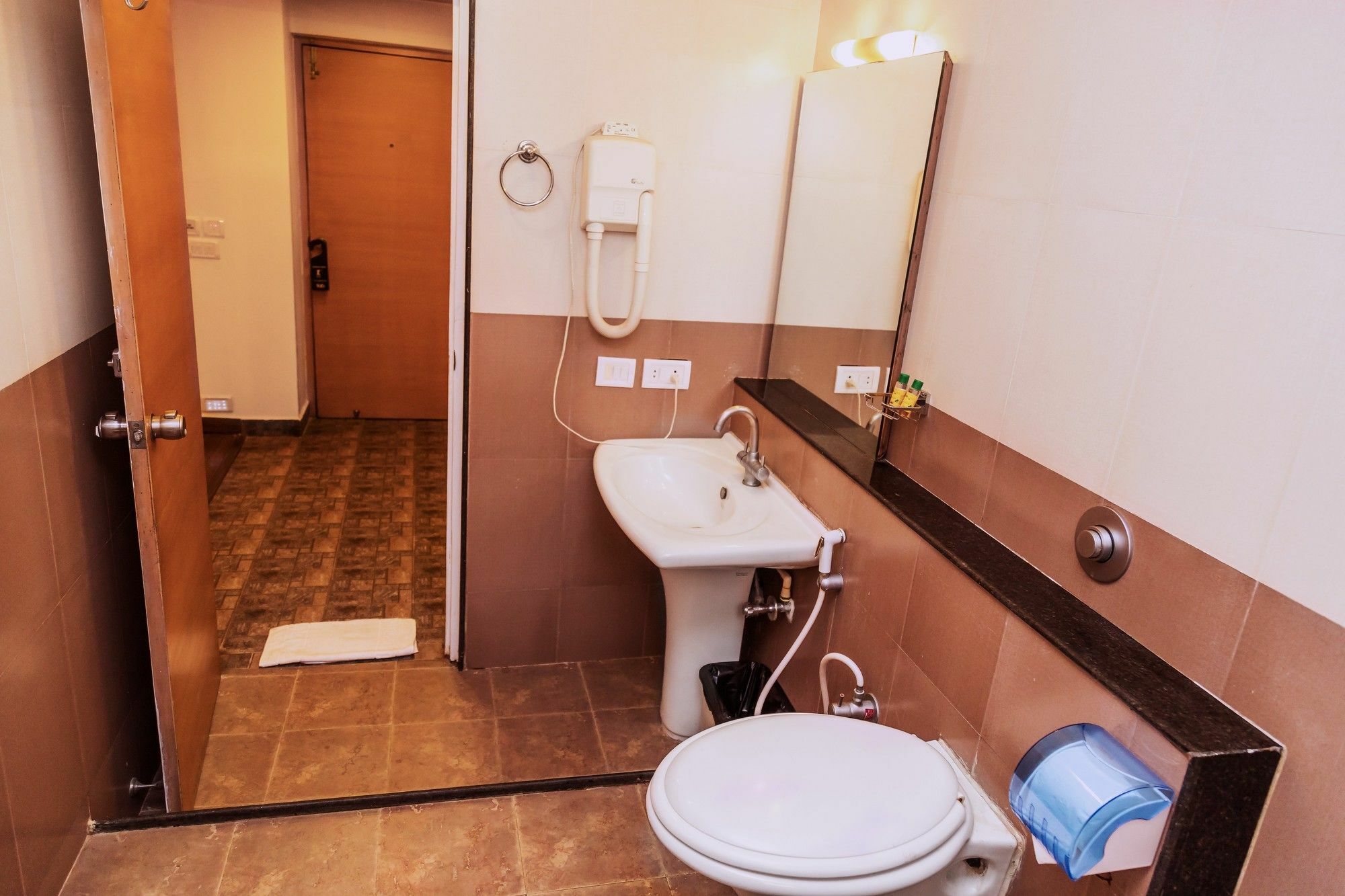Hotel Fabhotel Oriental