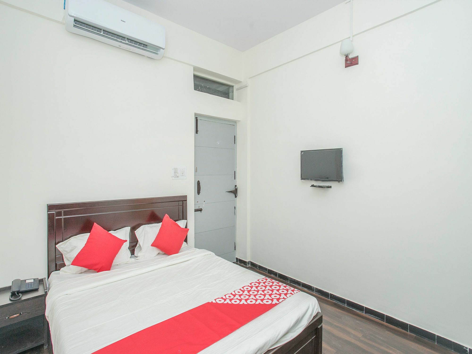 Hotel Oyo 14430 Sunshine Grand 3*