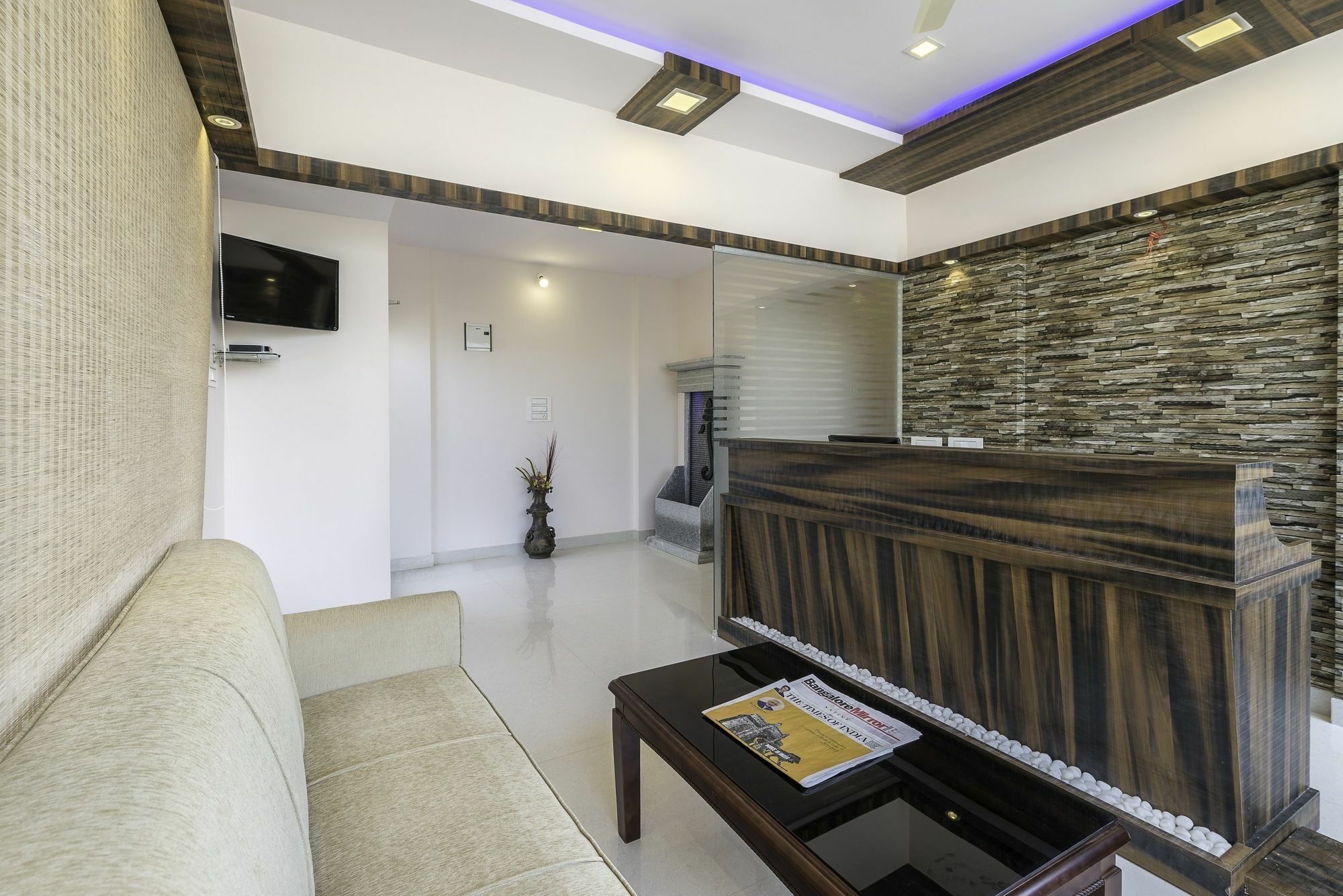 Hotel Premium Hoppers Stop Bangalore