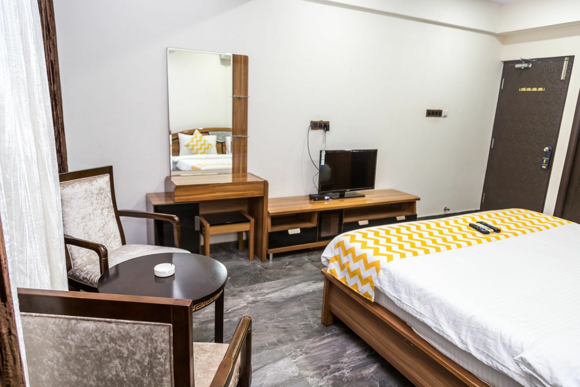 Fabhotel Oriental Frazer Town Hotel