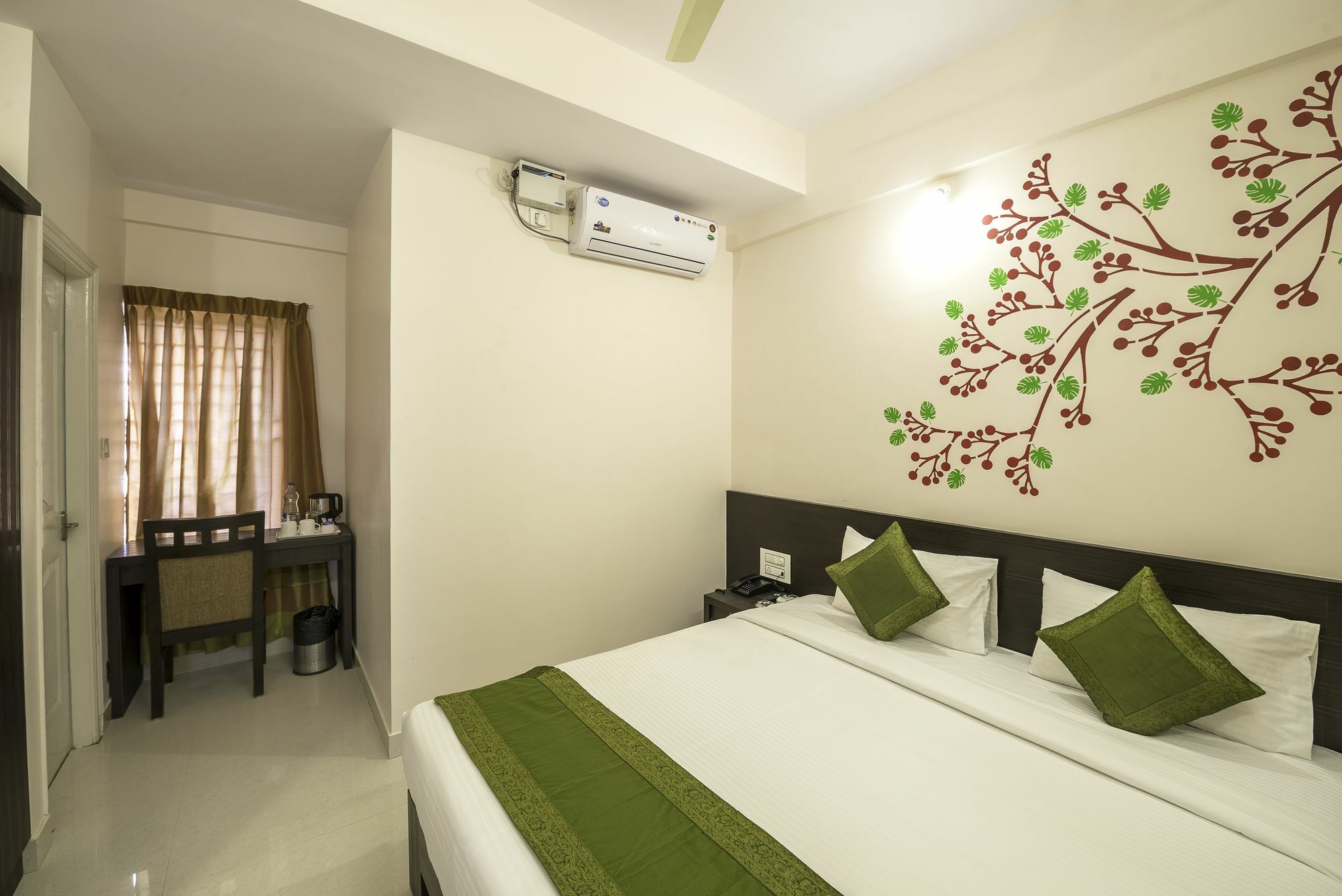 Premium Hoppers Stop Hotel Bangalore