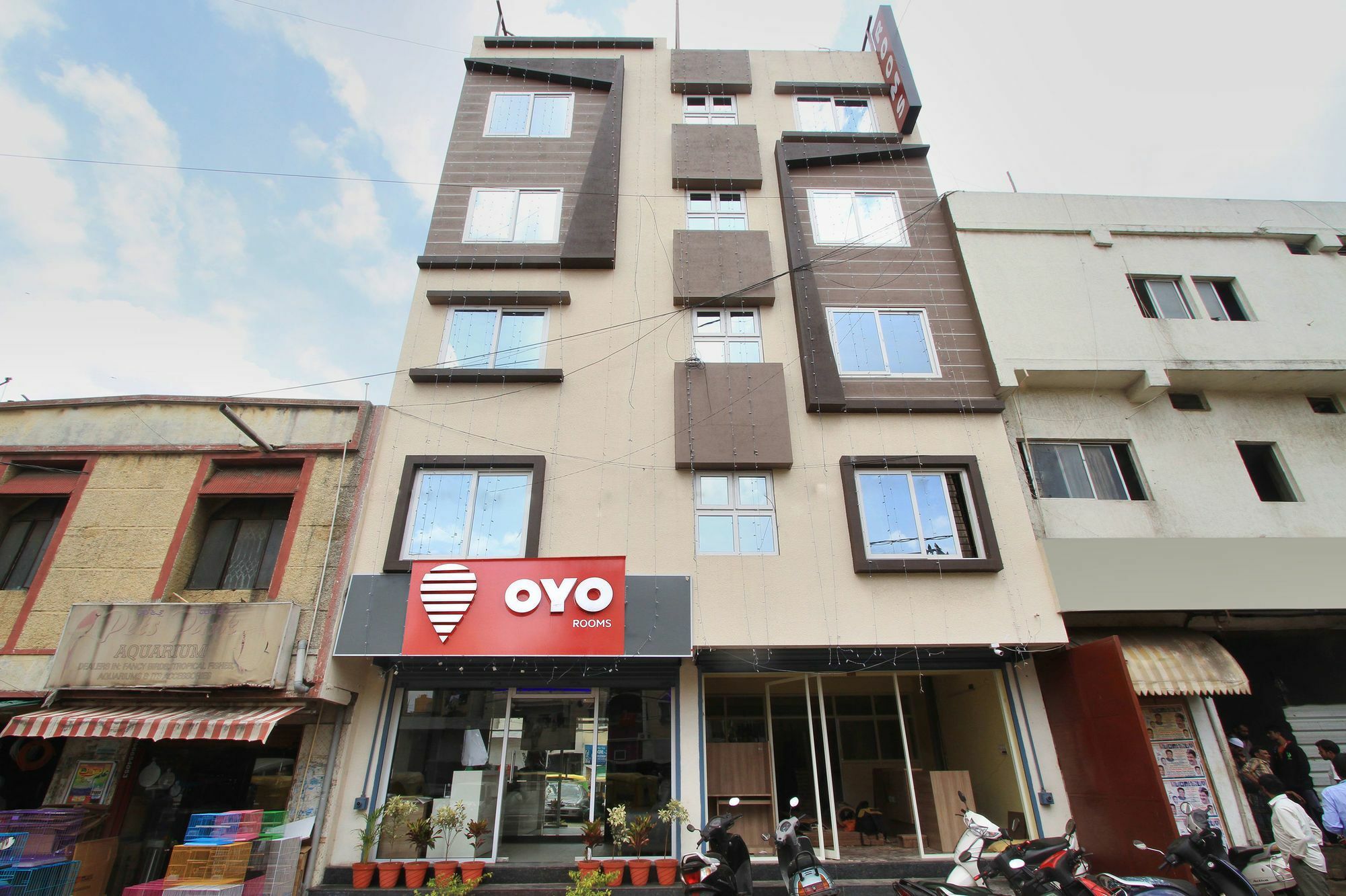 Hotel O Golden Near Cubbon Park Bangalore