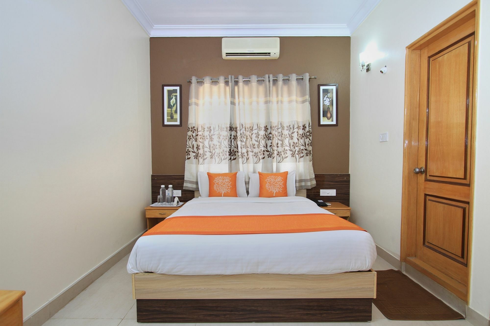Bluemoon Log-inn Hotel