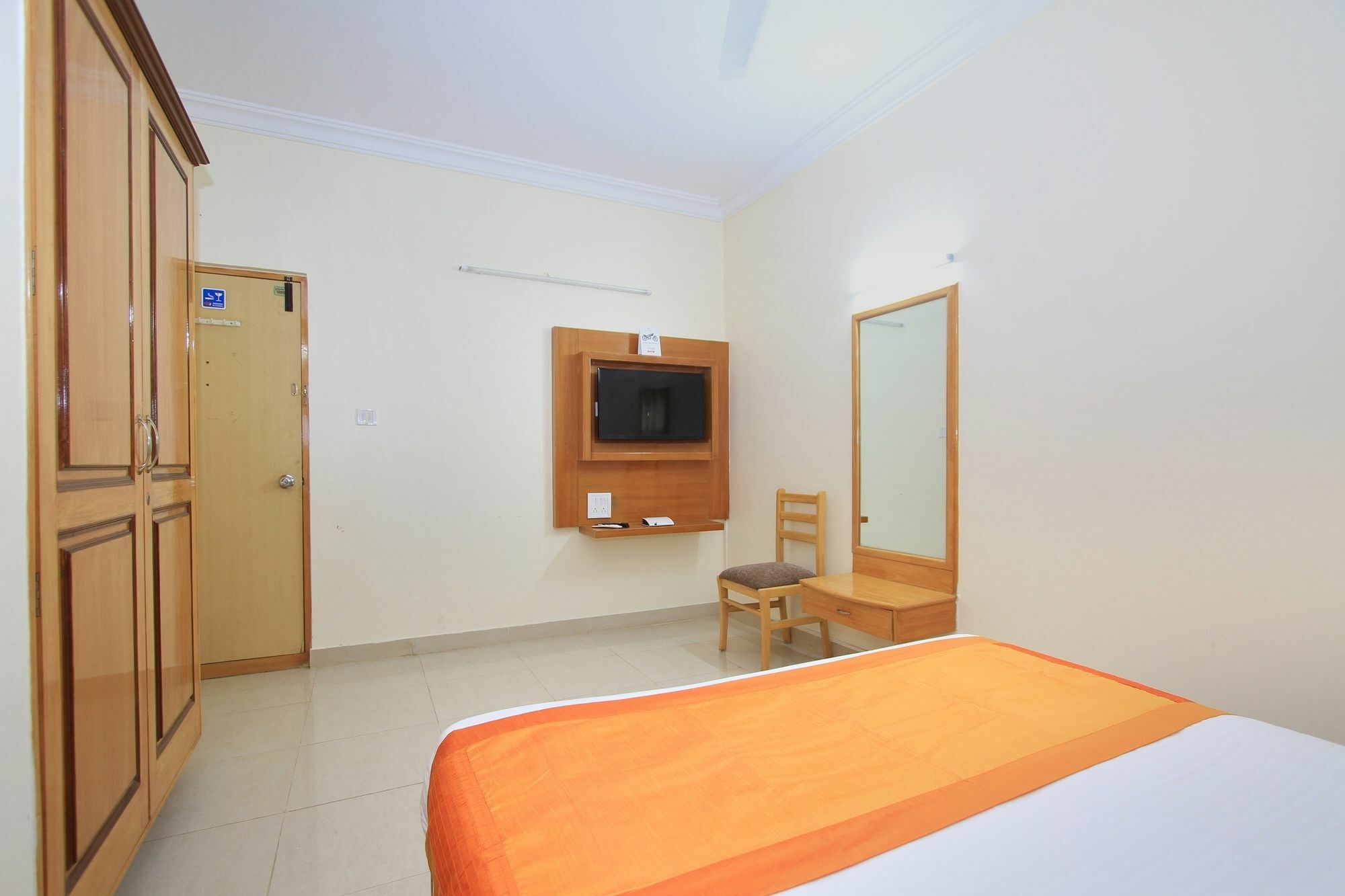Bluemoon Log-inn Hotel 3*