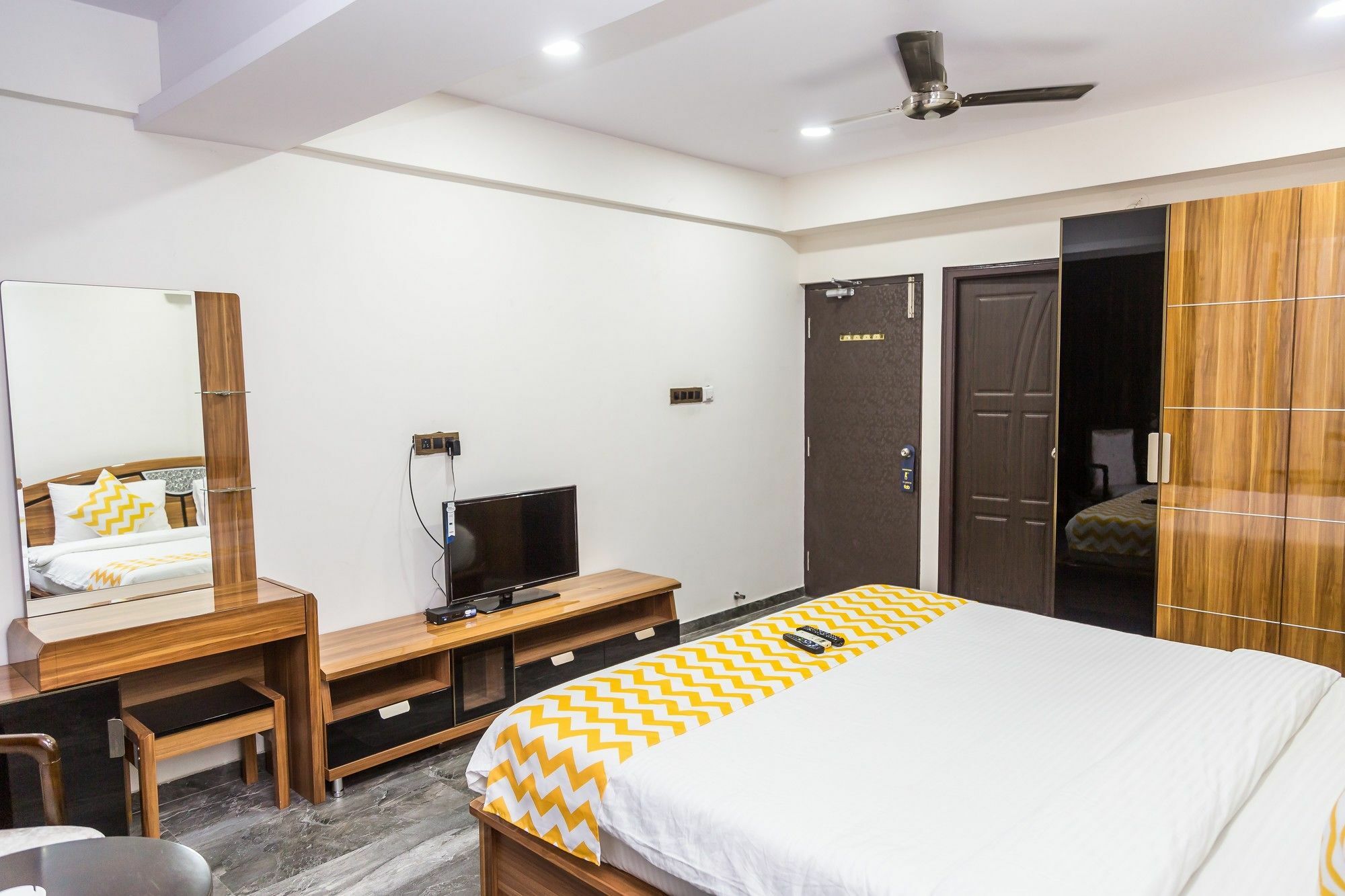 Hotel Fabhotel Oriental Frazer Town Bangalore