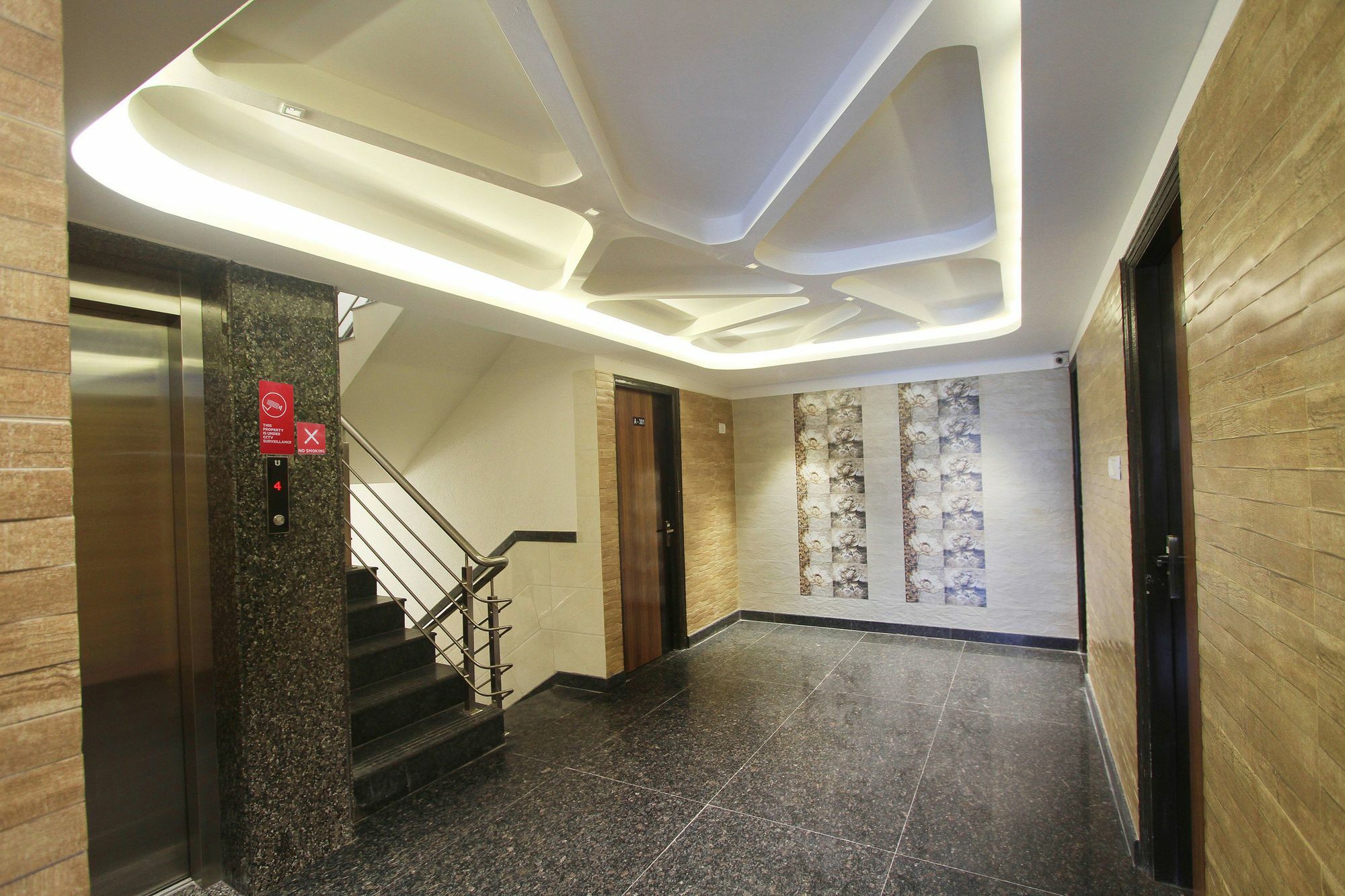 O Golden Near Cubbon Park 3* Bangalore