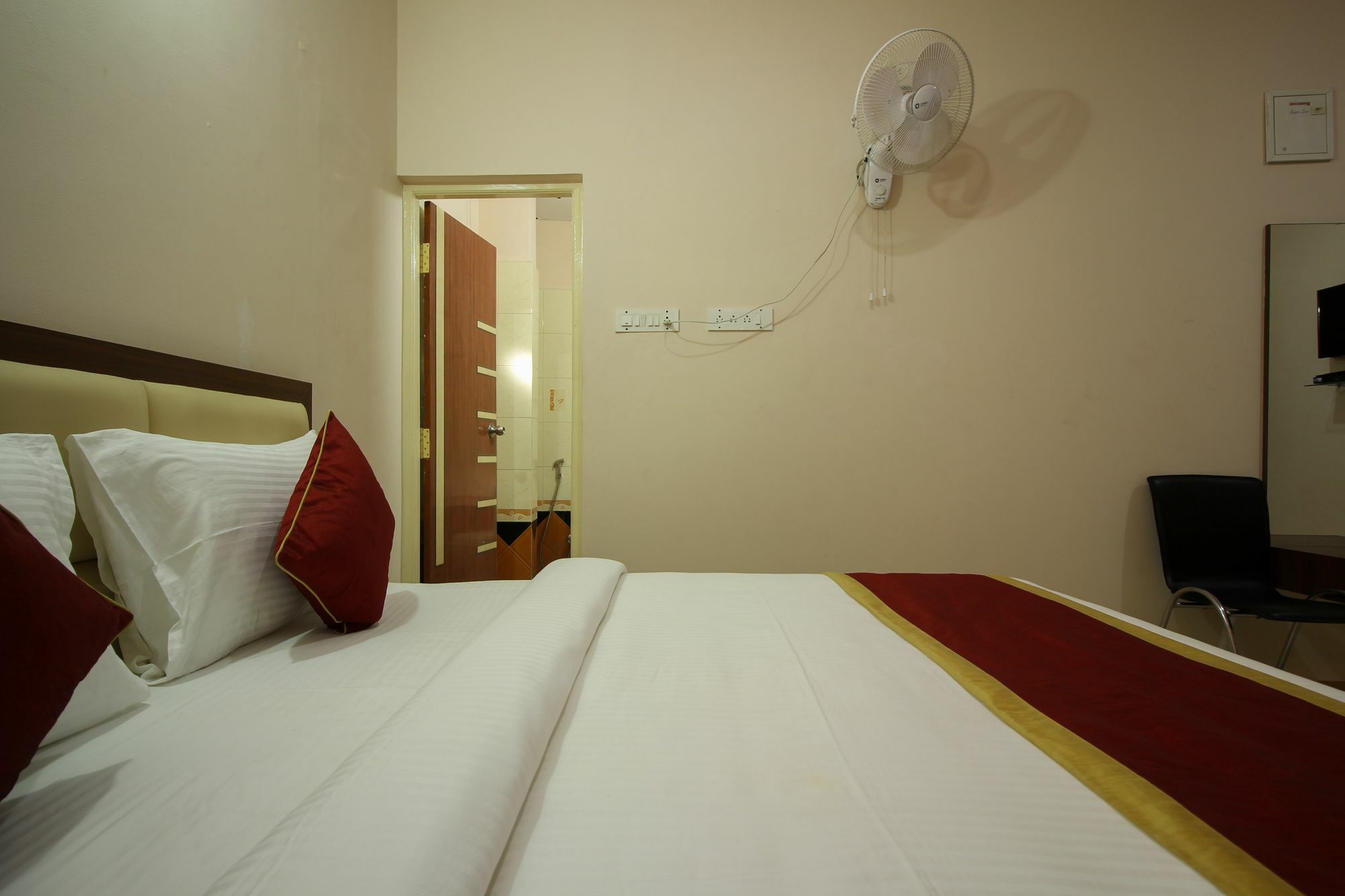 Hotel Oyo 8116 Park Bangalore
