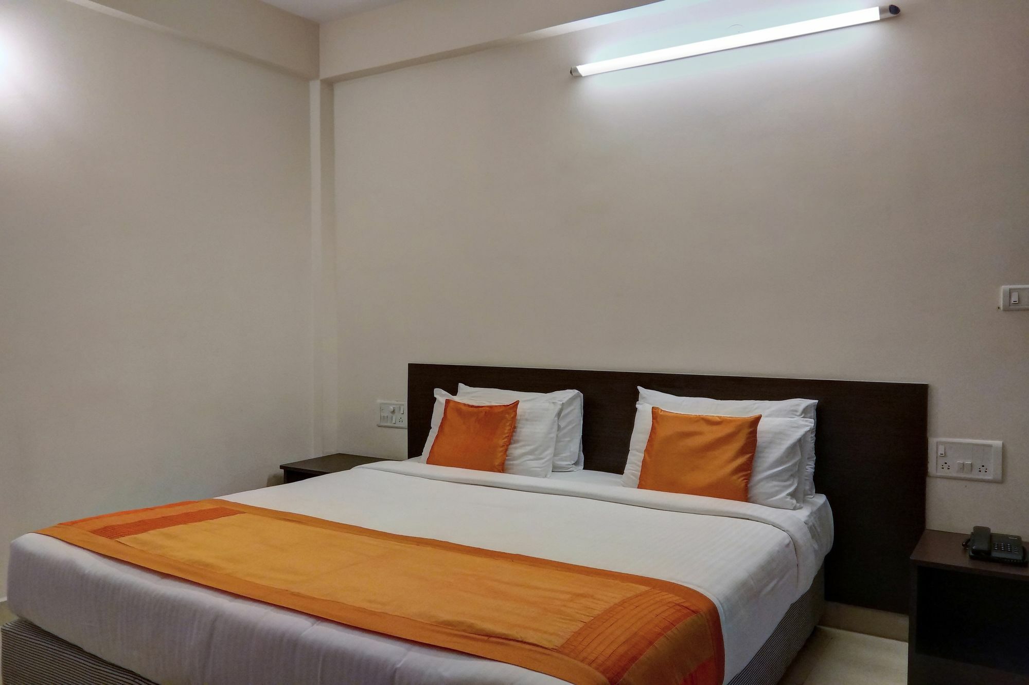 Oyo 10134 Triente Hotel