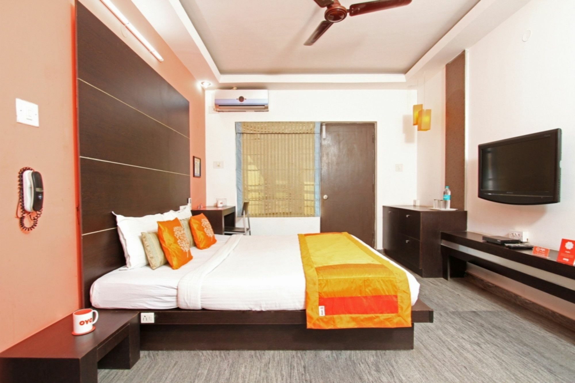 Capital O 3740 Golden Sands