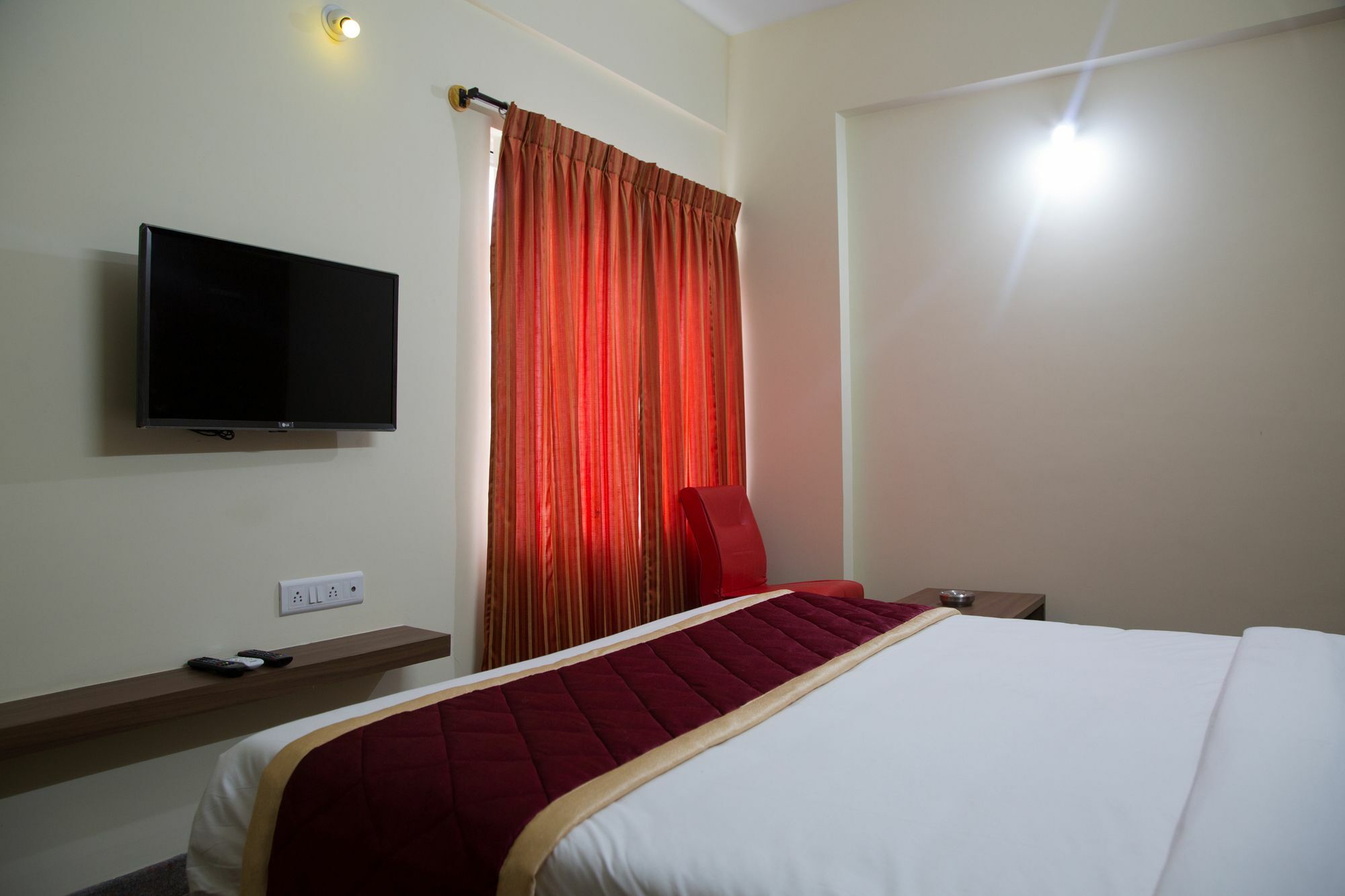 O Champion Comfort Near Hosahalli Metro Station Bangalore