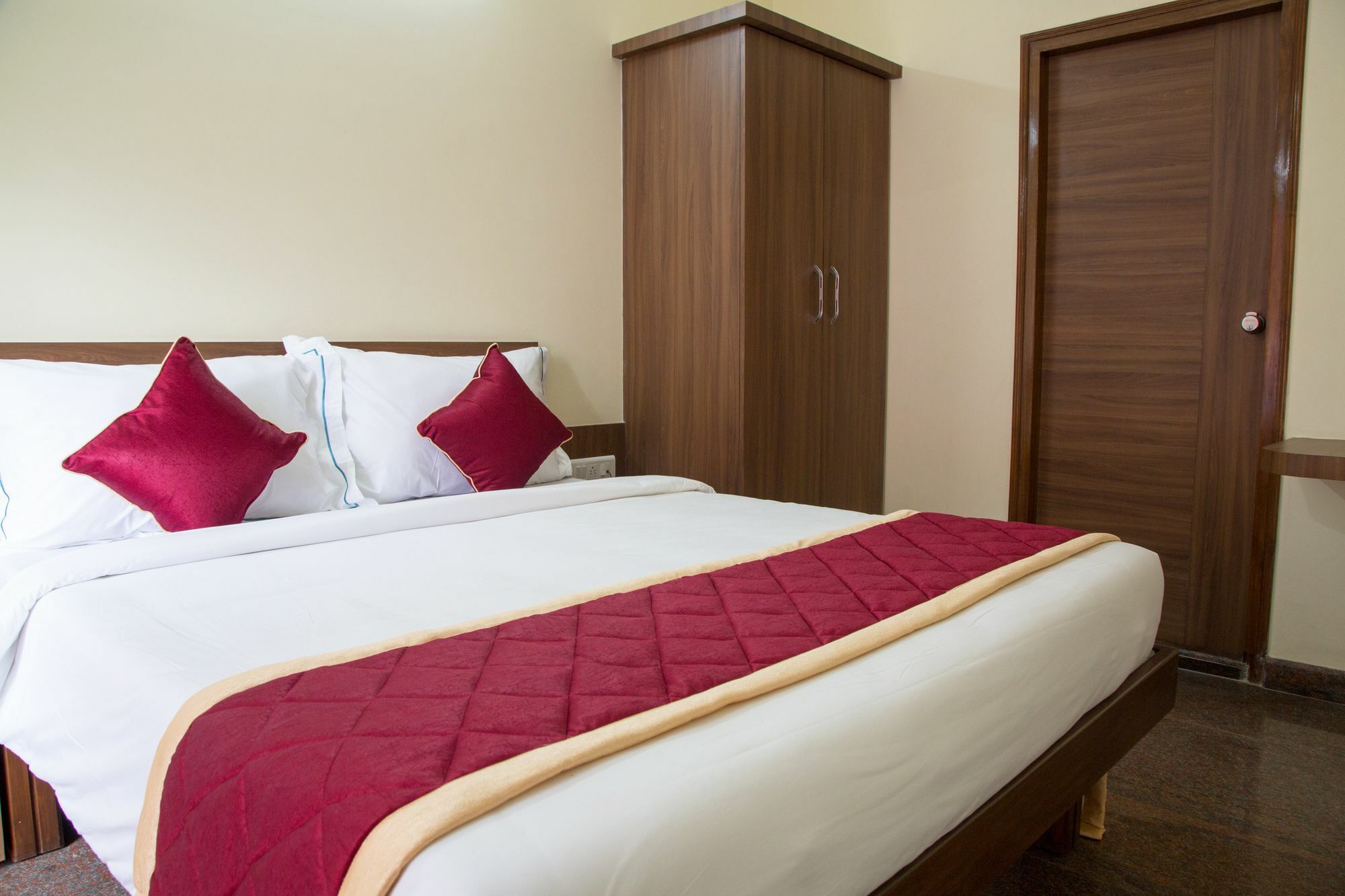 Hotel O Champion Comfort Near Hosahalli Metro Station Bangalore