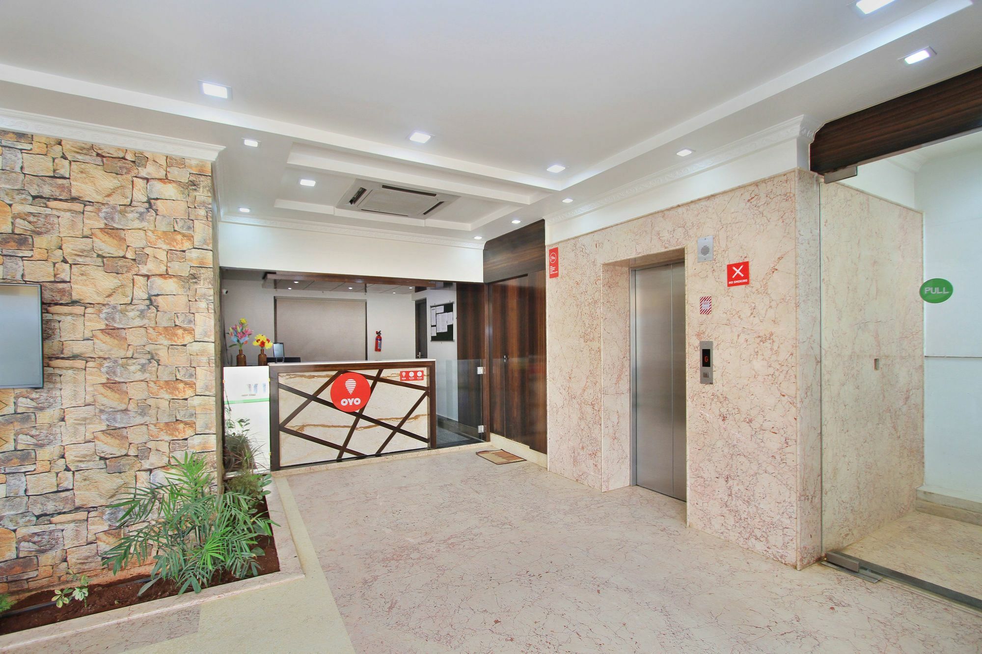 Ioliten Hotel Bangalore