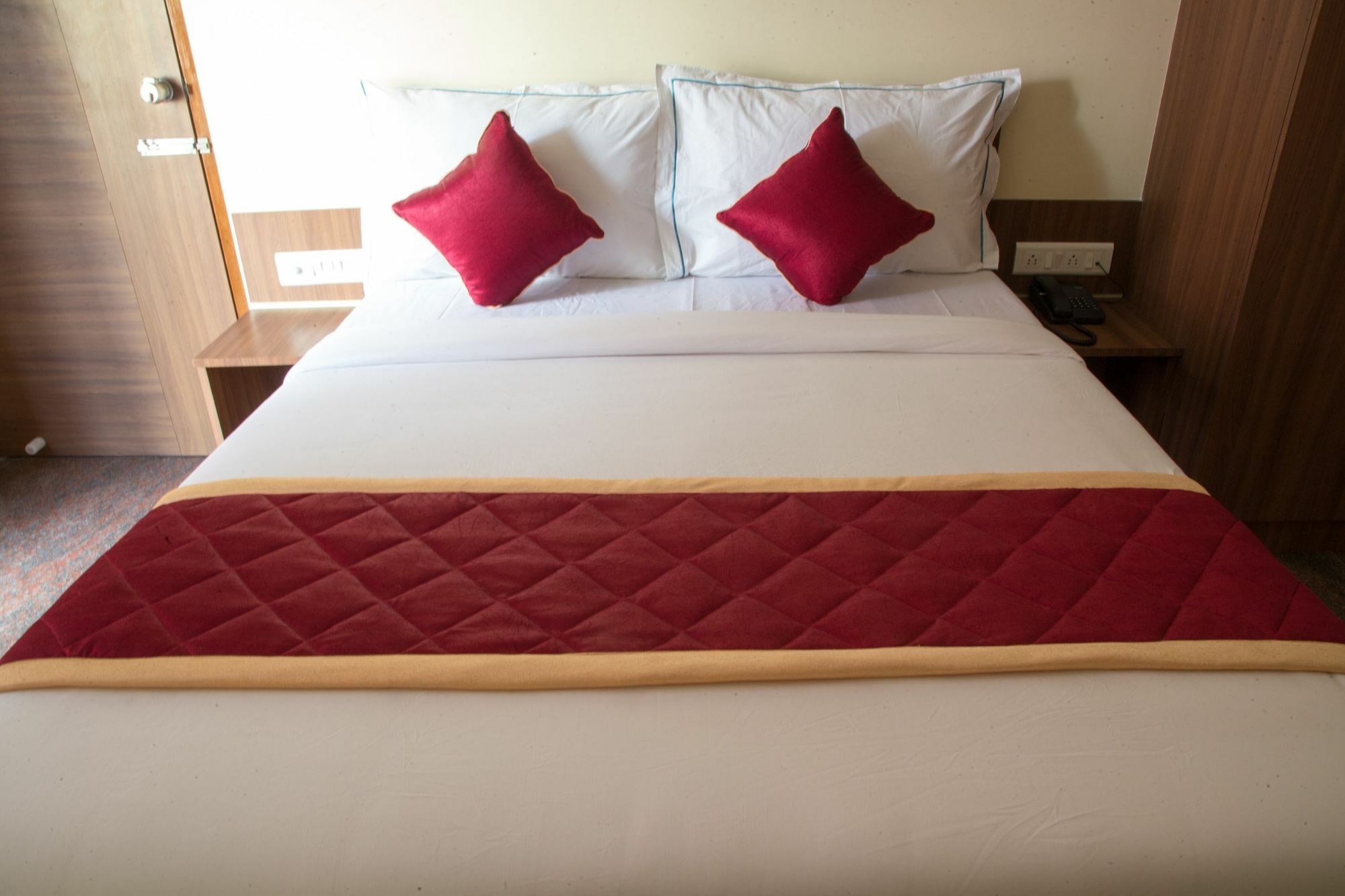 O Champion Comfort Near Hosahalli Metro Station 3*