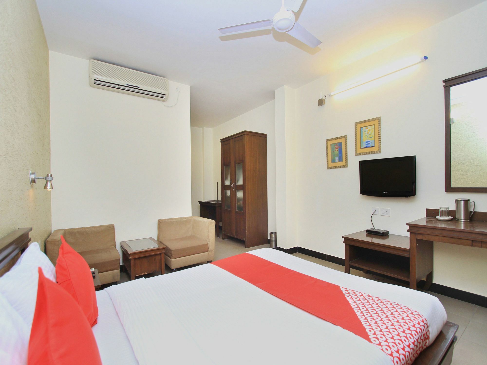 Oyo 345 Red Mount Aquilla 3*
