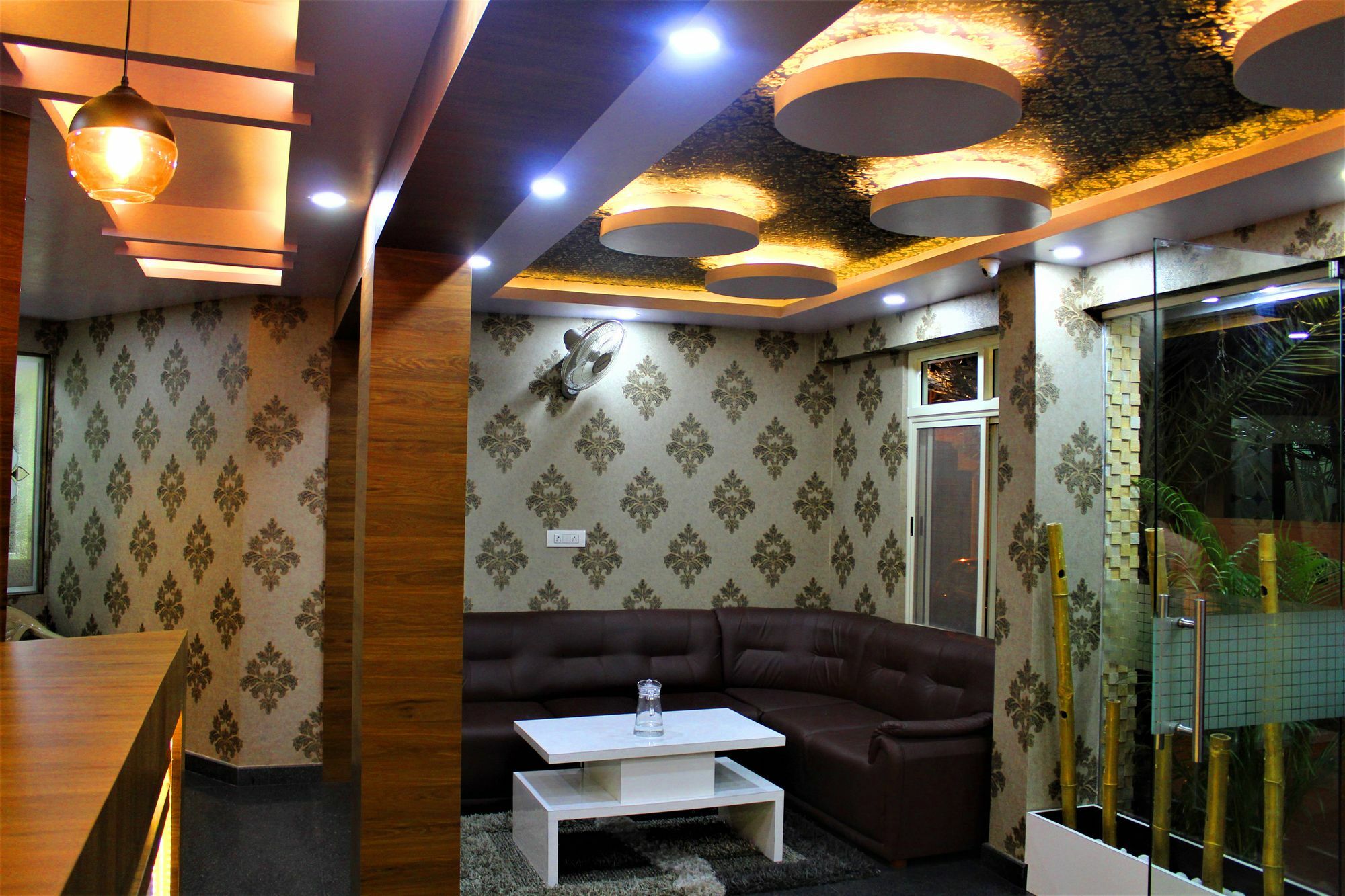 Hotel Eastern Palace Bangalore