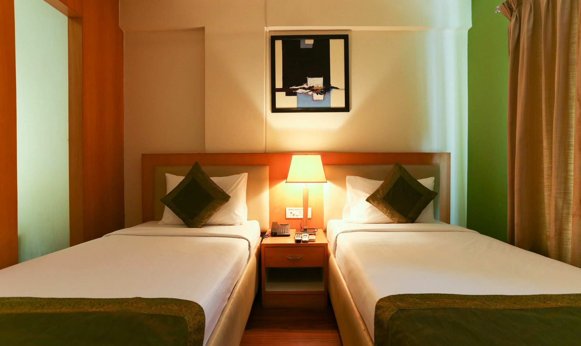 Treebo Trend The Mayer Hotel