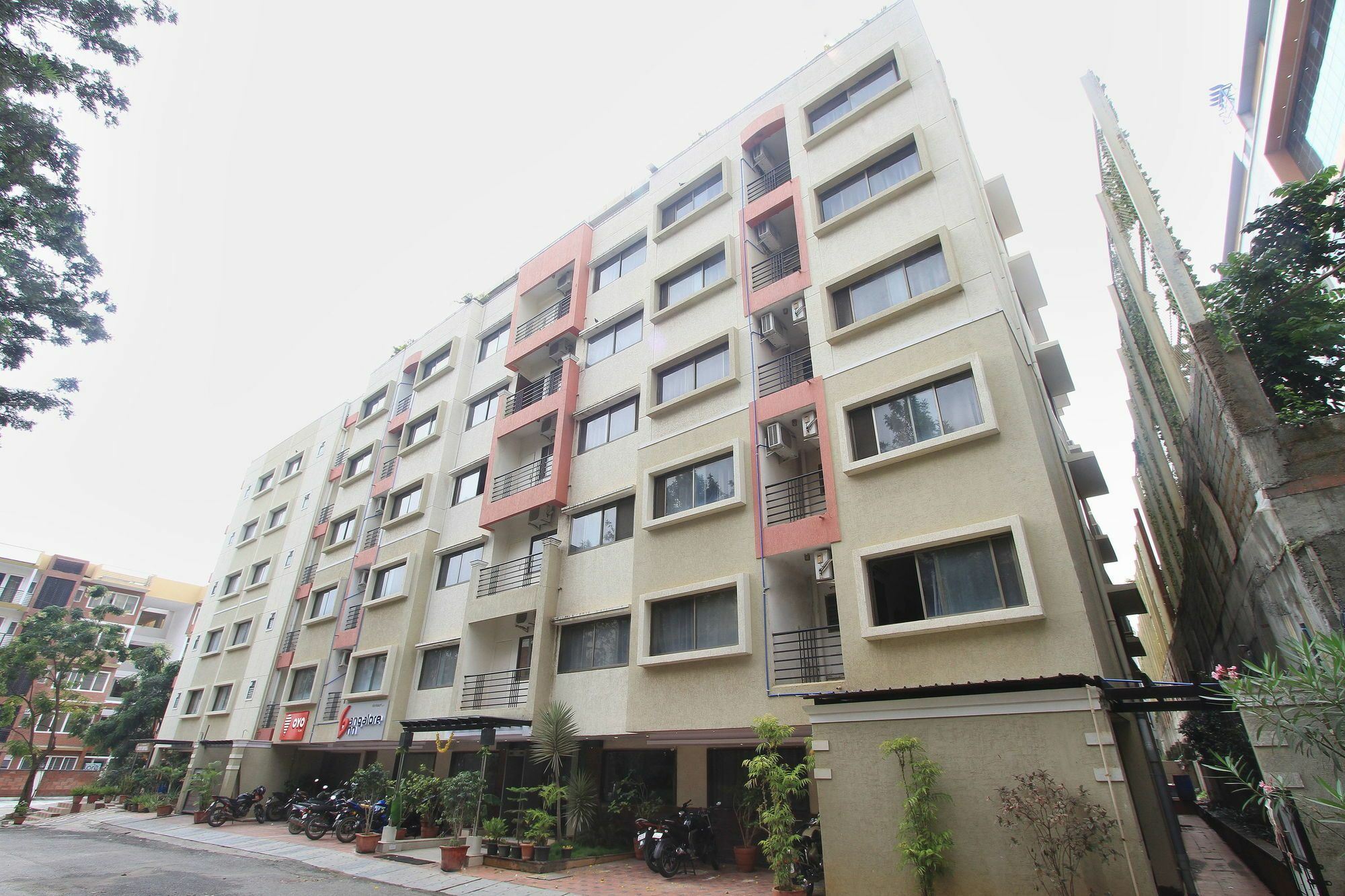 Oyo Flagship 629 Bagmane Tech Park 3* Bangalore