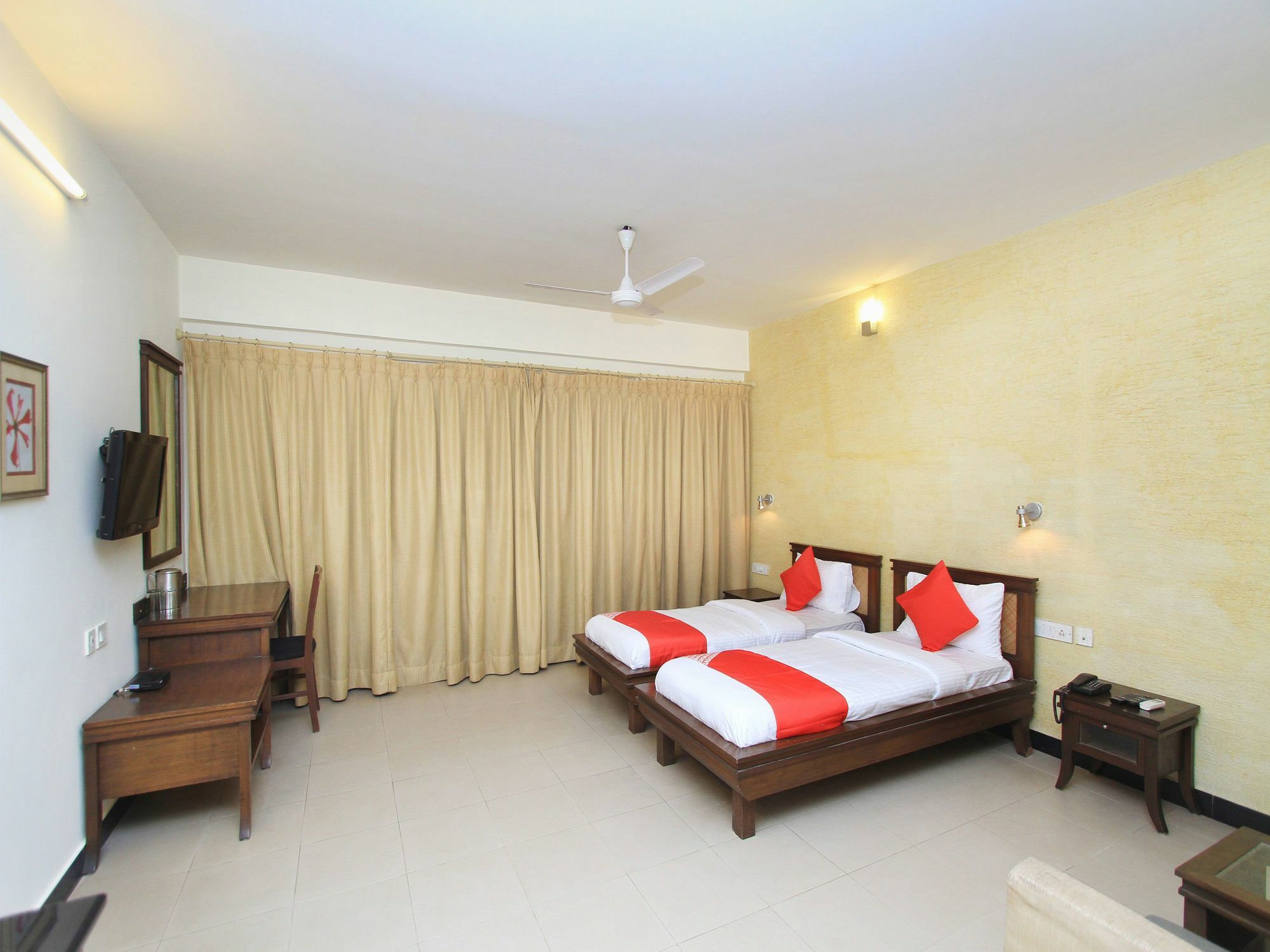 Hotel Oyo 345 Red Mount Aquilla
