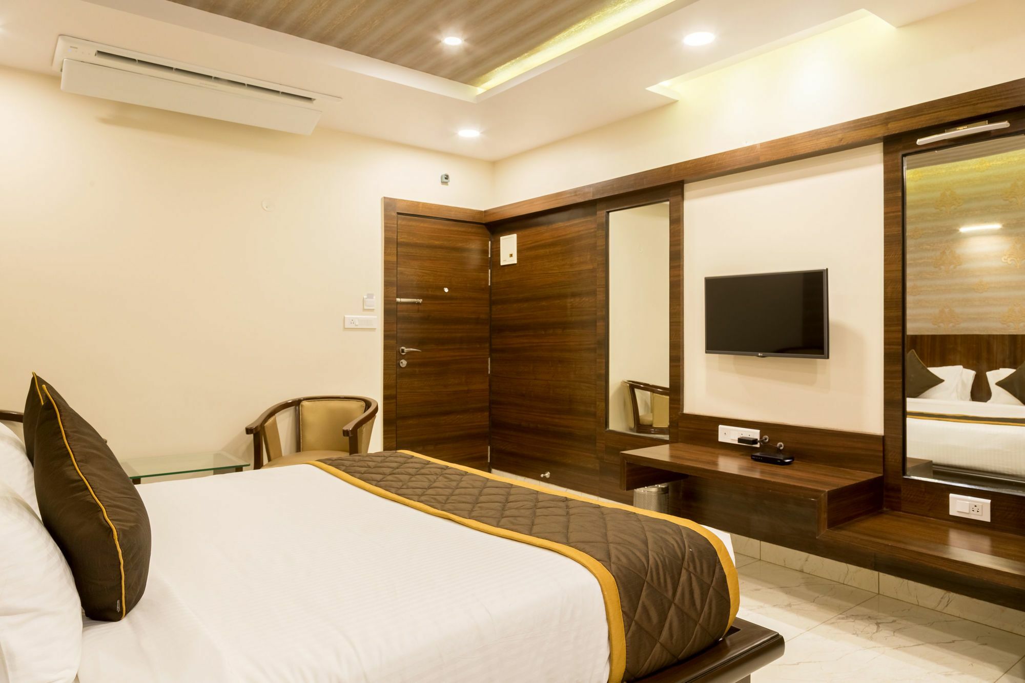 Hotel Oyo 9249 Jk Residency Bangalore