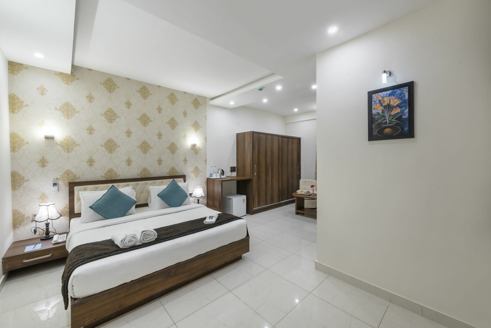 T S Royal Grand Hotel-bommasandra -hosur Road 3* Bangalore