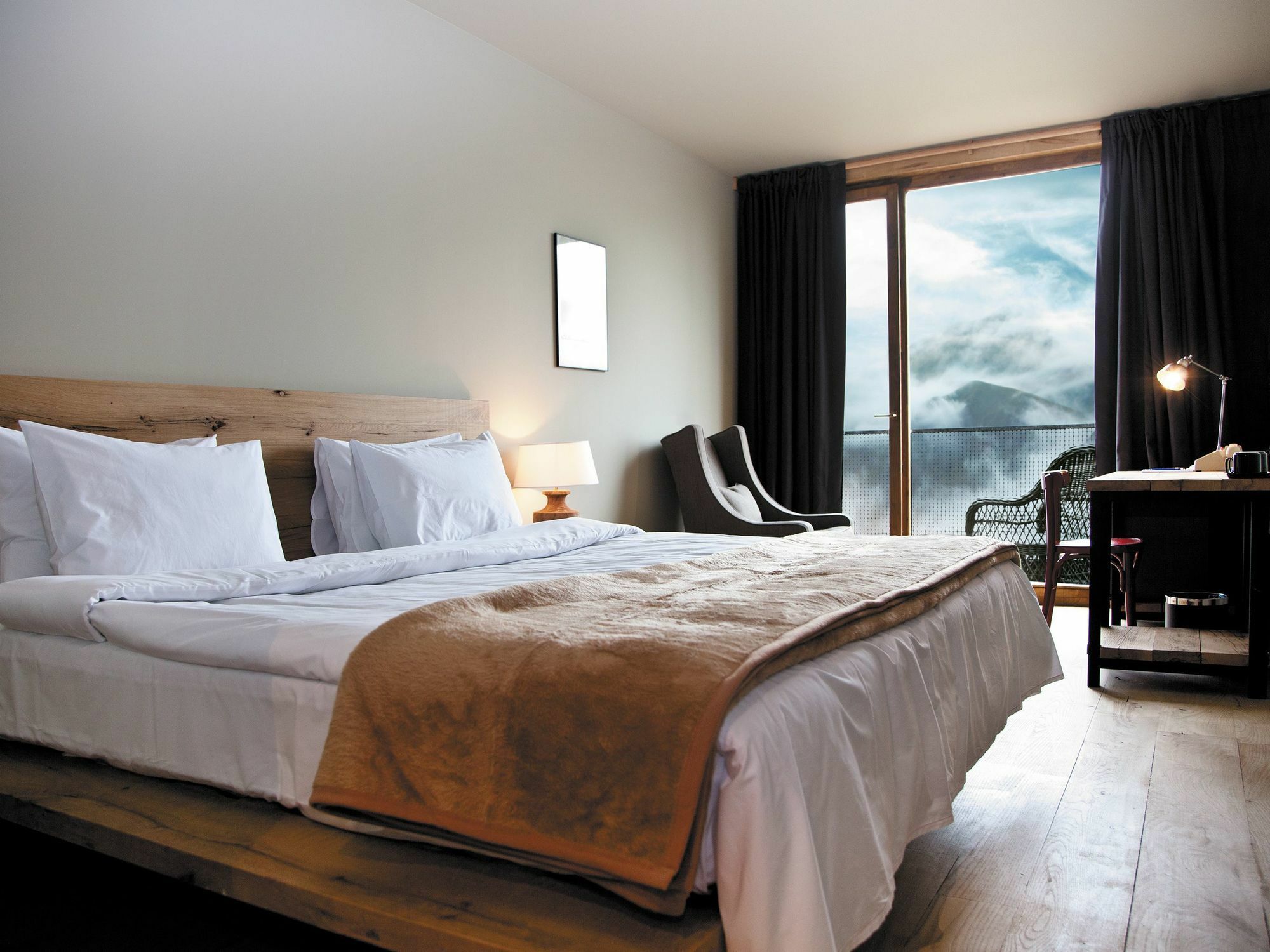 T S Royal Grand Hotel-bommasandra -hosur Road