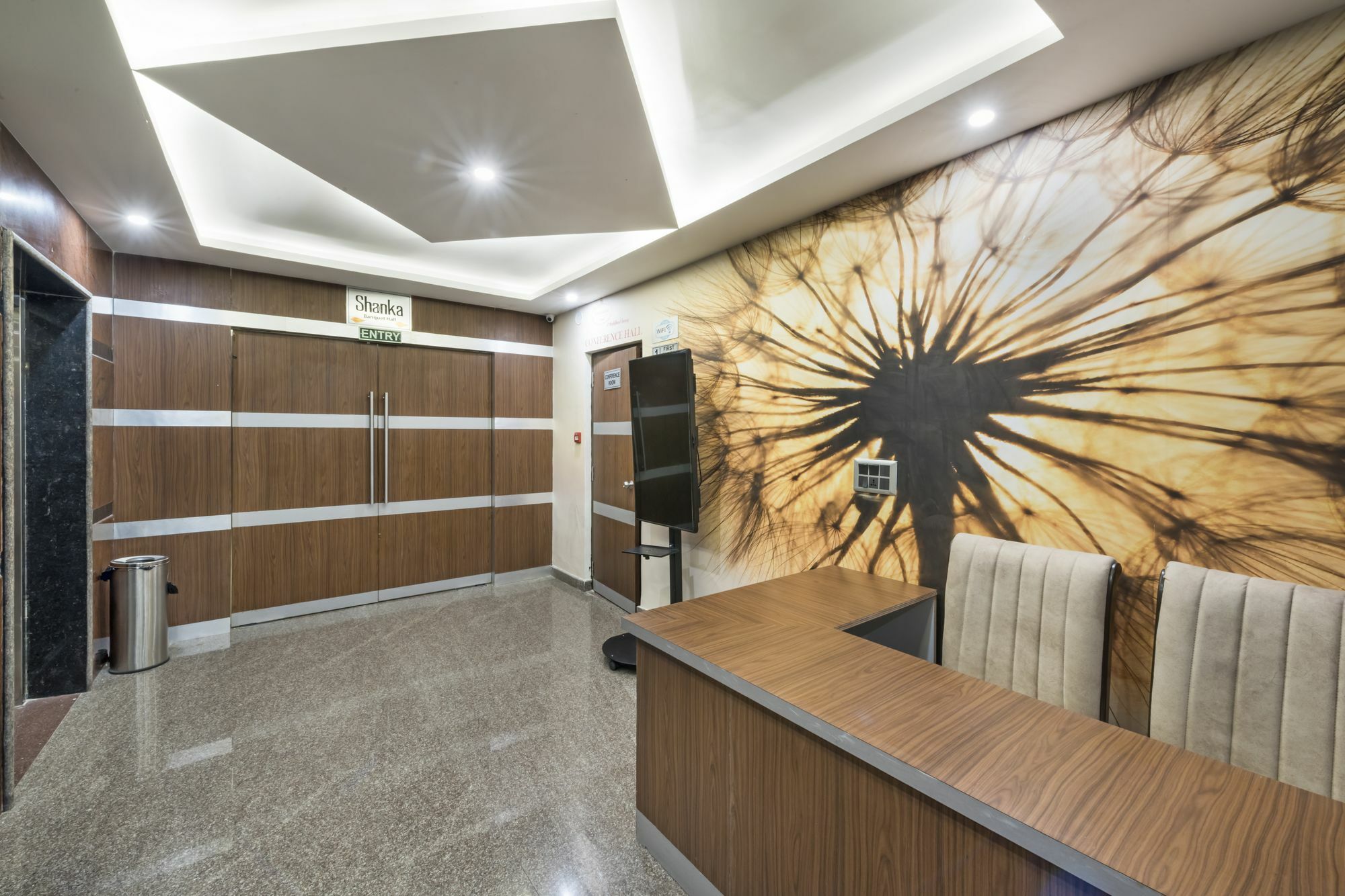 T S Royal Grand Hotel-bommasandra -hosur Road 3*