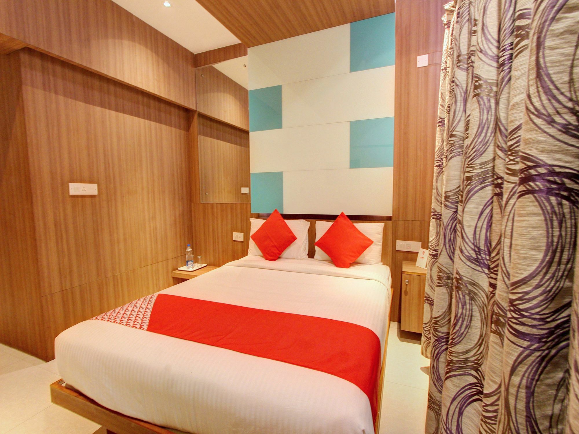 Hotel Oyo 14796 Hiland