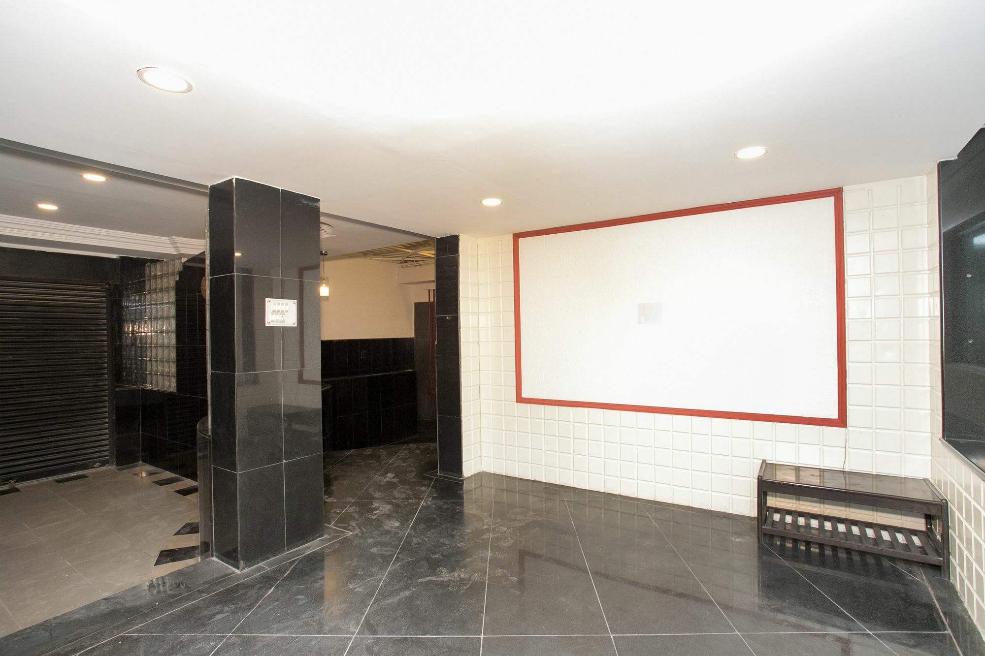 Hotel Golden Gates 3*