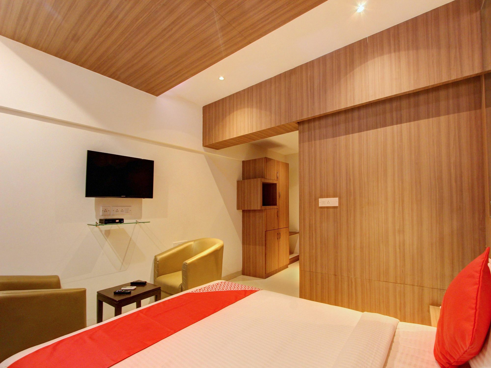 Oyo 14796 Hiland 2* Bangalore